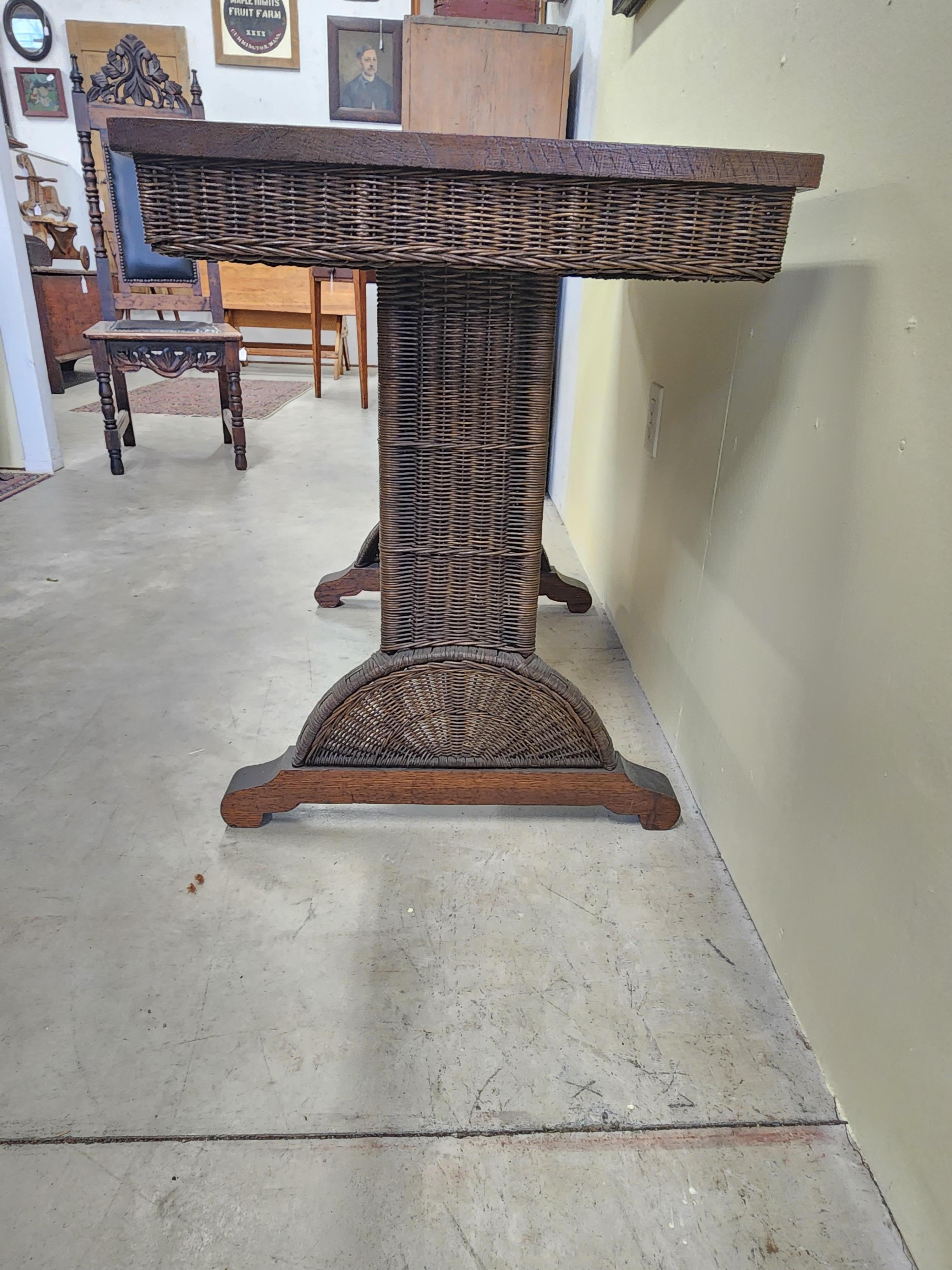 Beautiful Architectural Wicker Table with Quartersawn Oak Top In Good Condition In Hudson, NY