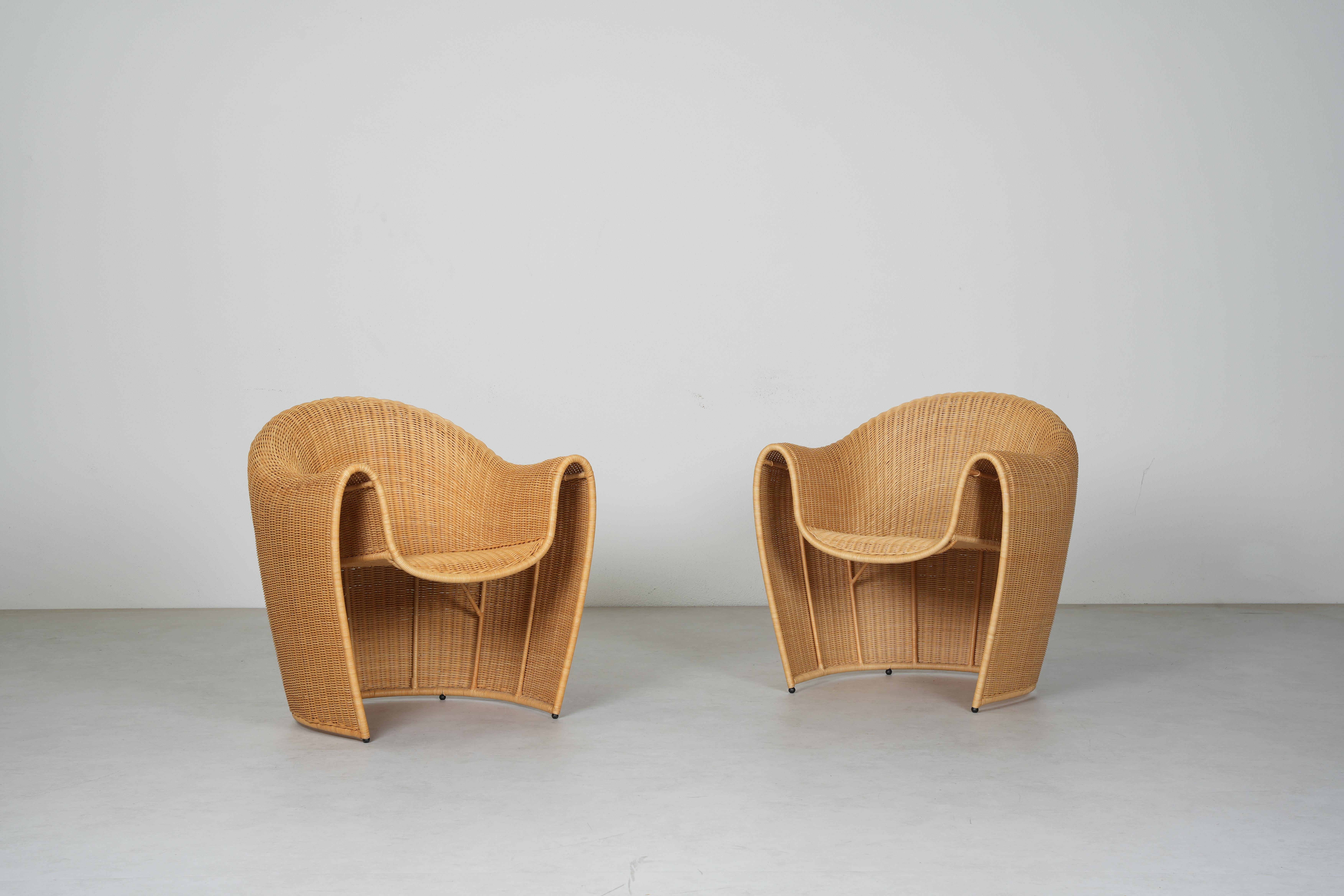 Two “King Tubby” Armchairs by Miki Astori for Driade, 1990ies

Designer: Miki Astori
Manufacturer: Driade
Model: King Tubby
Material: Wicker (woven) with metal frame
Color: Natural wicker tone
Condition: Excellent Condition

These two elegant