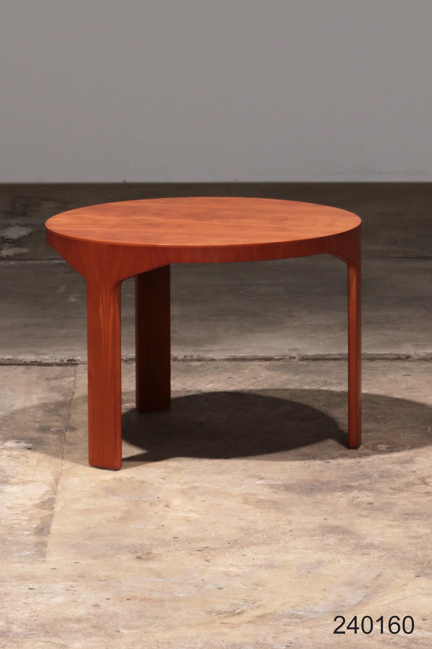 Magnifique table d'appoint vintage en bois des années 70 en vente 4