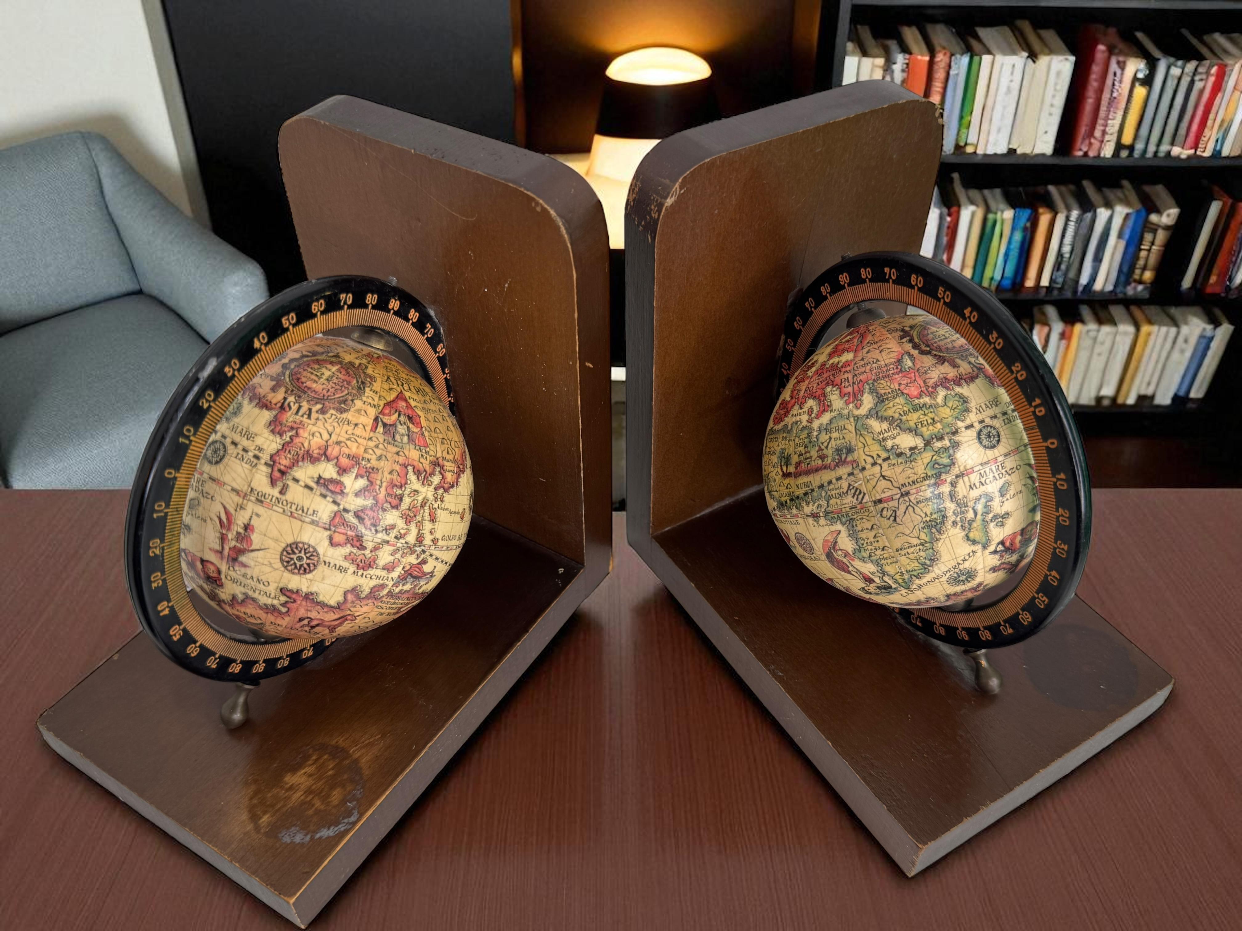 Magnifique serre-livres en bois Globe terrestre unique Antiquité allemande 1910s en vente 1