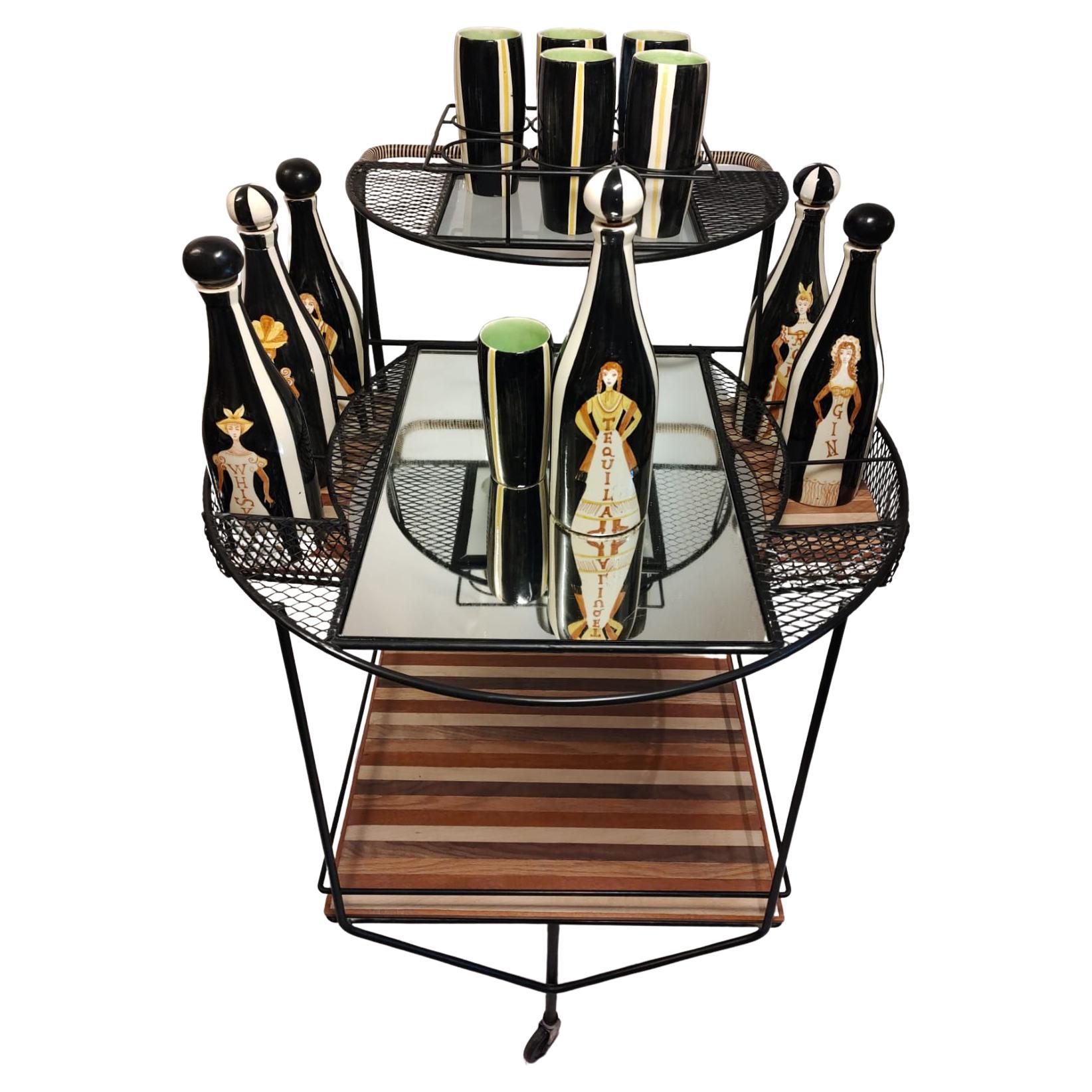 Beautiful Wrought Iron Bar Cart with Original Set of Ceramic Bottles and Glasses In Good Condition For Sale In Mexico, DF