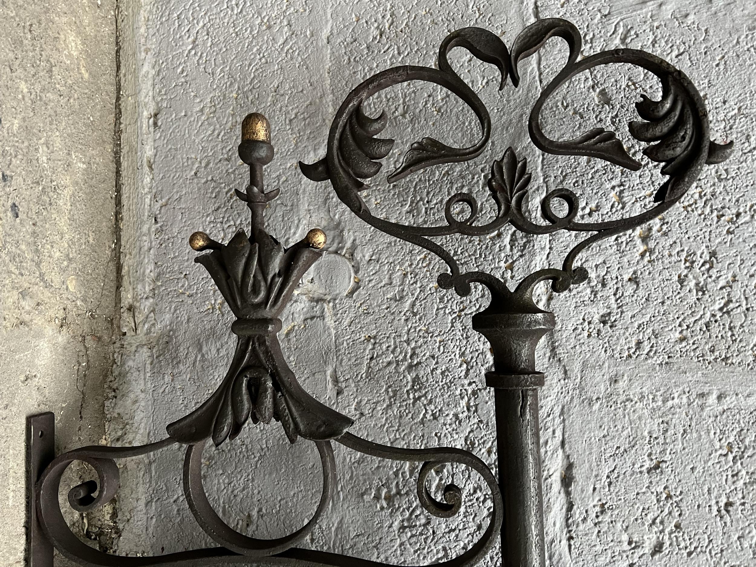 Beautiful wrought iron locksmith's sign, France, first half of the XIXth century In Good Condition In Paris, FR