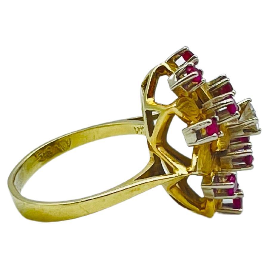beautiful yellow gold flower ring with rubies and diamond For Sale 1