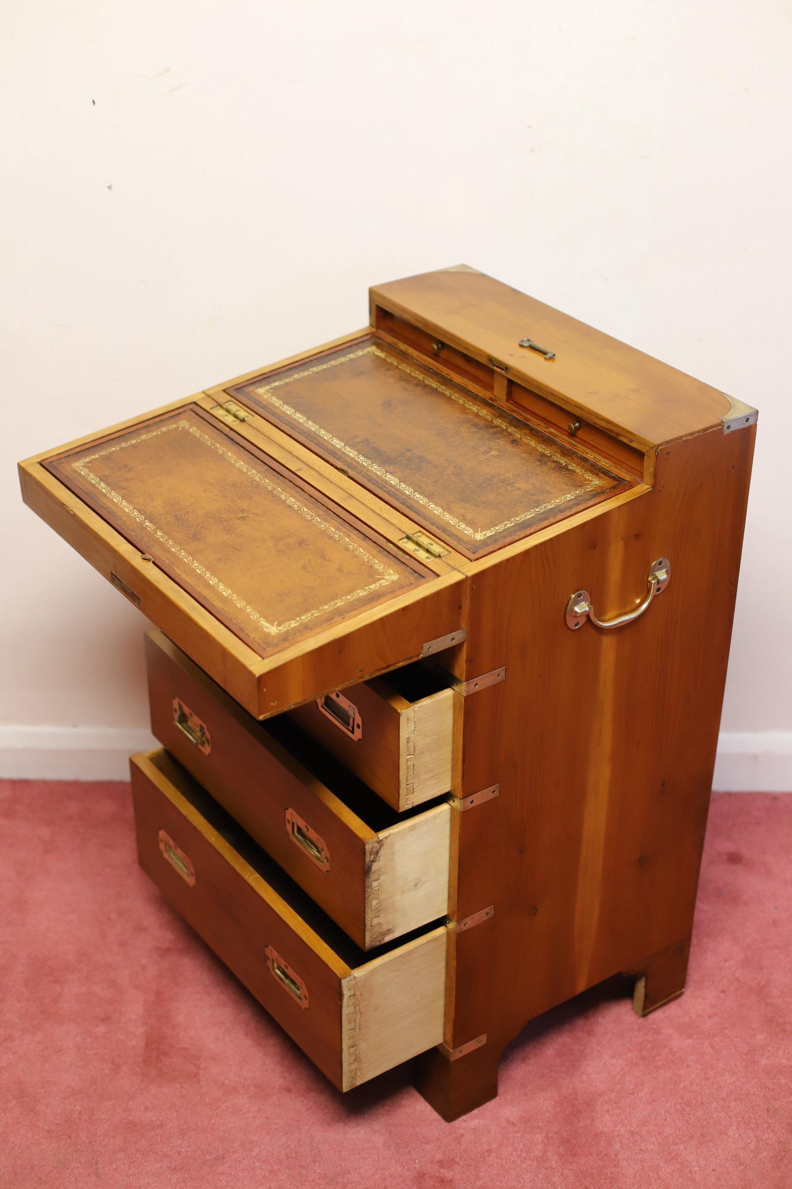 Beautiful Yew And Brass Military Secretary Campaign Chest Writing Table  For Sale 10