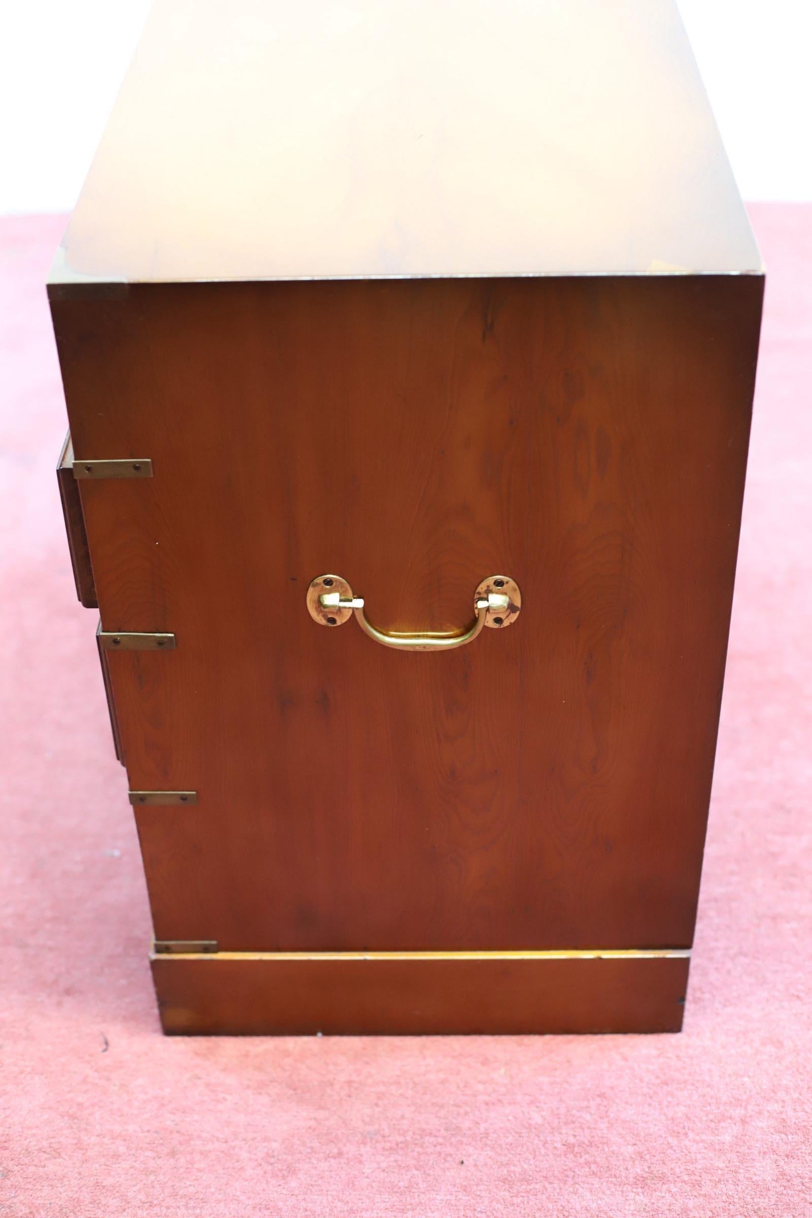 Magnifique Sidebord de Campagne Militaire en Wood Wood en vente 6