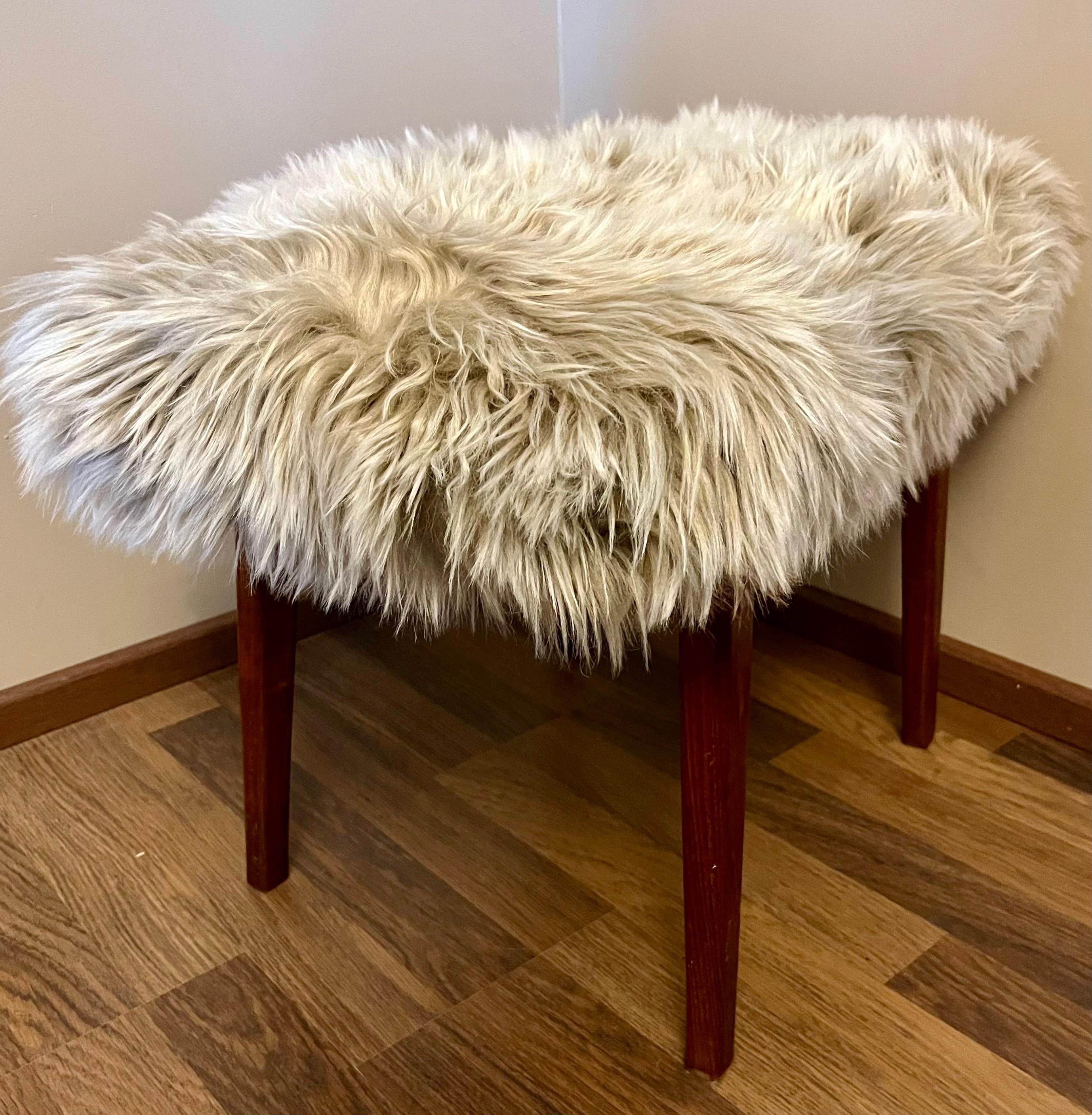 Scandinavian Modern Beautifull Finnish Ottomans/stool -1950 For Sale