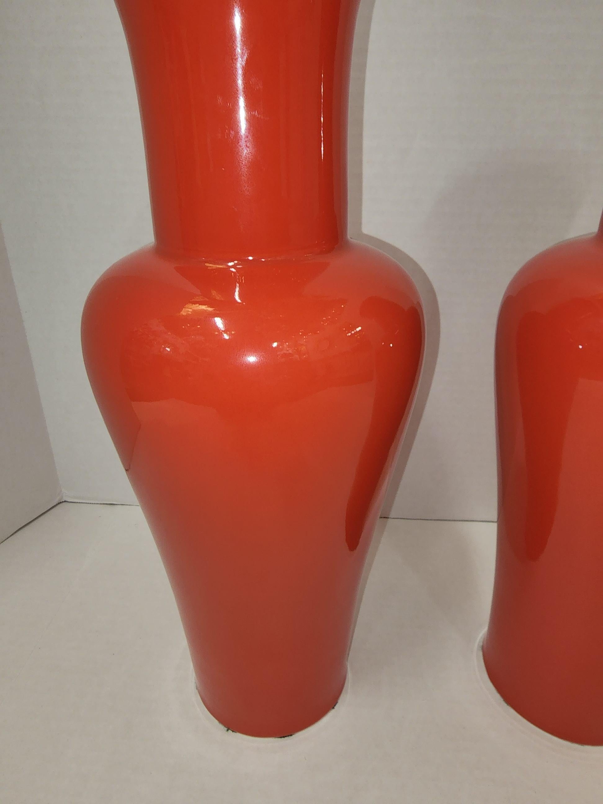 Beautifull Pair of Vases In Excellent Condition For Sale In Dallas, TX