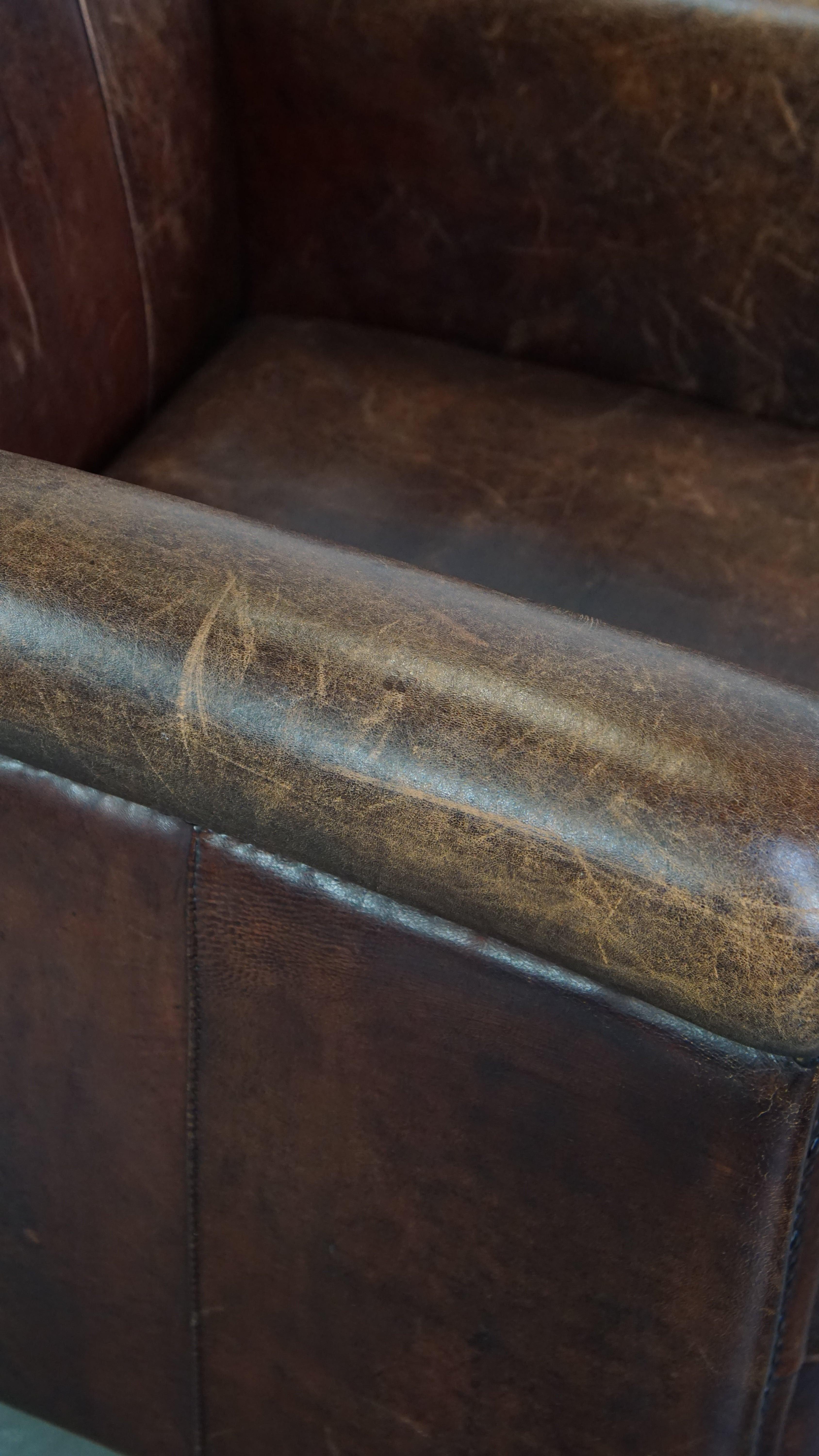 Sillón de diseño de piel de oveja con un acabado bonito y adecuado en venta 3
