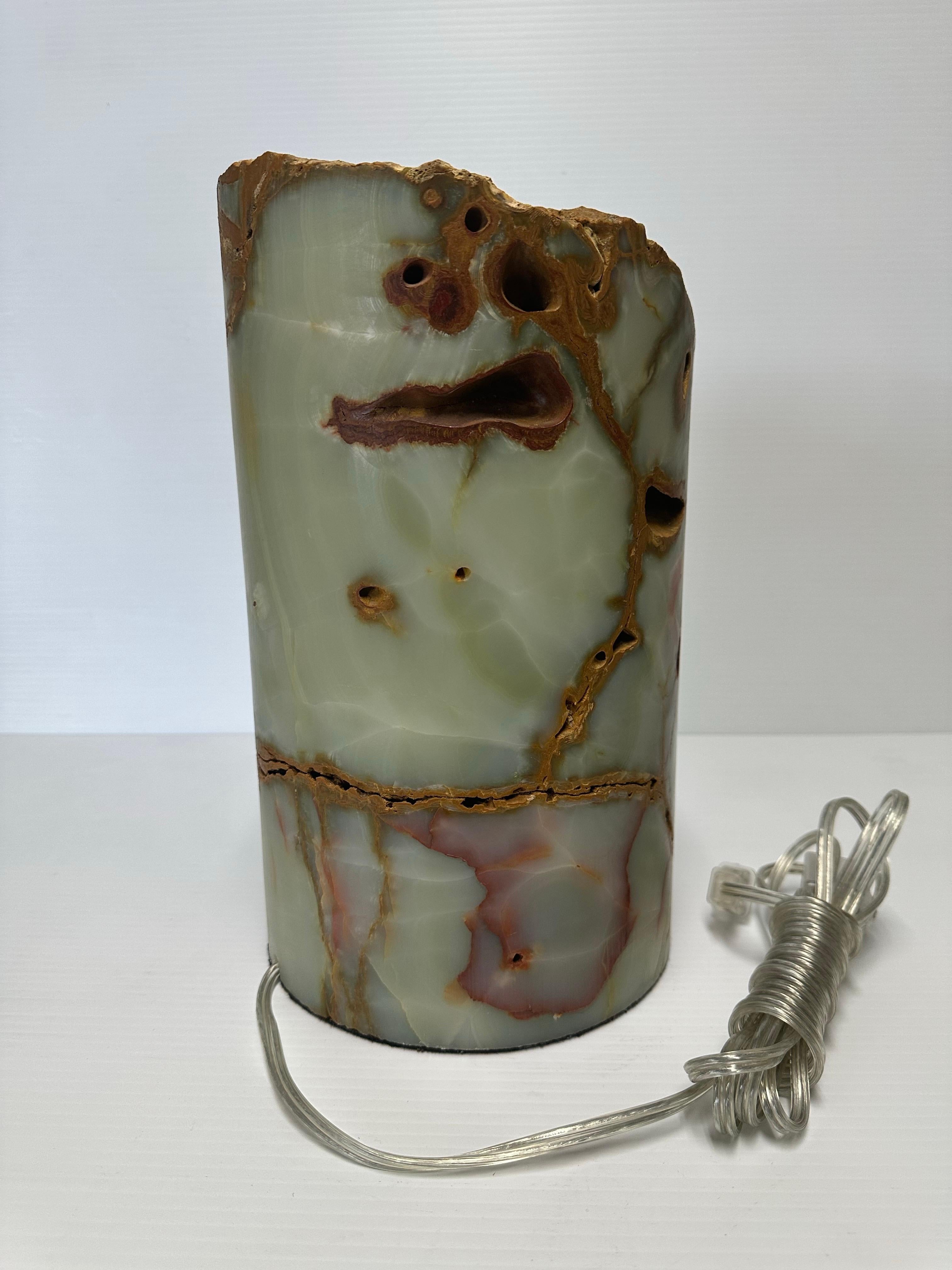 Beautifully Carved, Heavy, Thick Cylindrical Ambient Onyx Table / Desk Lamp For Sale 5