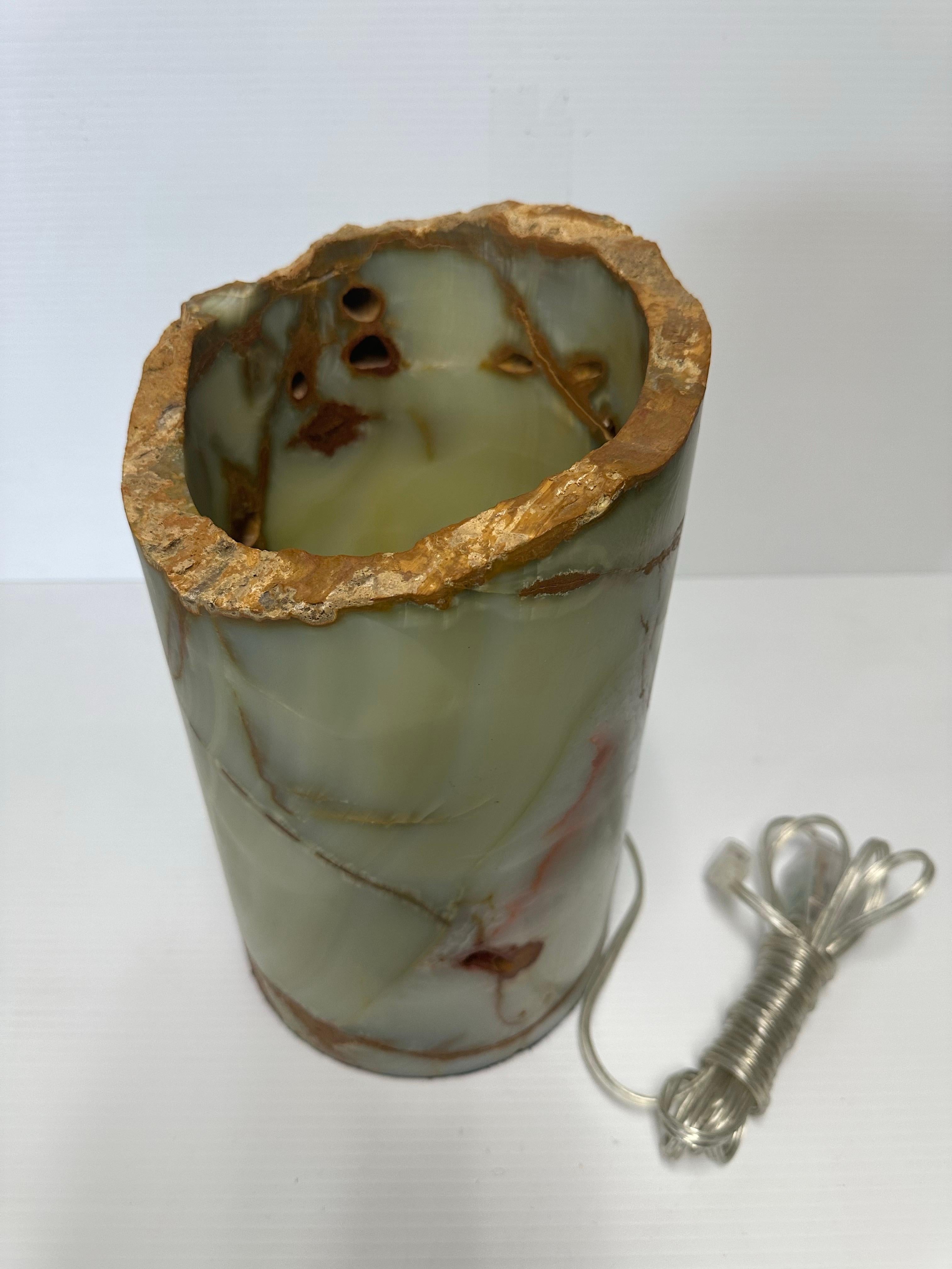 Beautifully Carved, Heavy, Thick Cylindrical Ambient Onyx Table / Desk Lamp For Sale 8