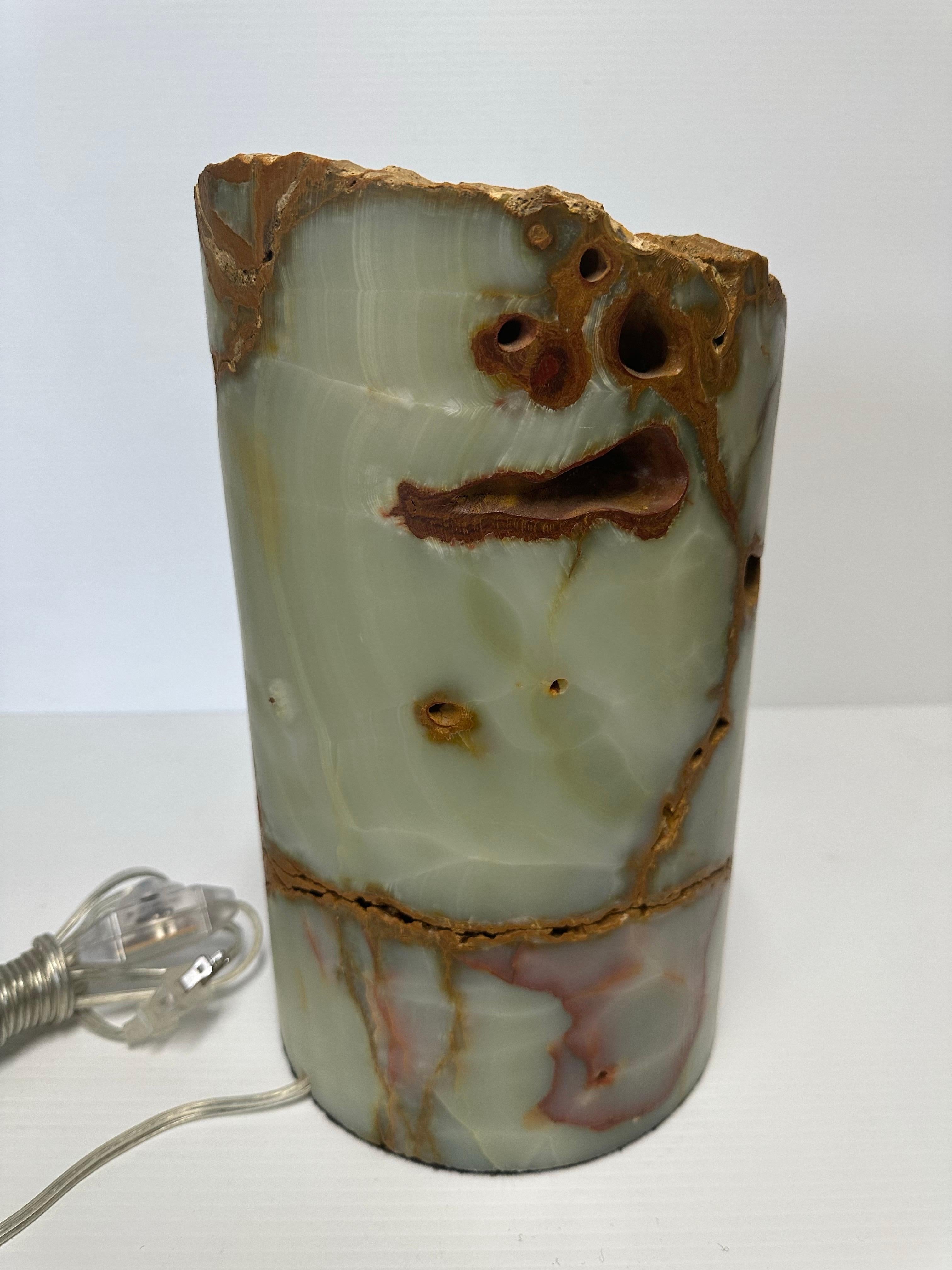 Beautifully Carved, Heavy, Thick Cylindrical Ambient Onyx Table / Desk Lamp For Sale 11