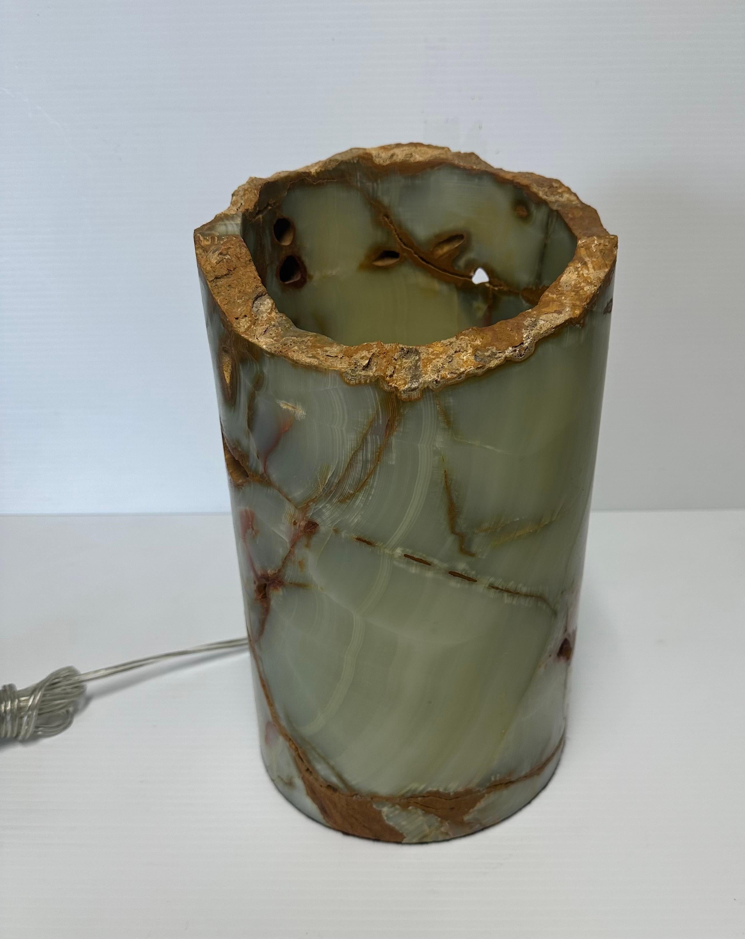 Beautifully Carved, Heavy, Thick Cylindrical Ambient Onyx Table / Desk Lamp For Sale 2