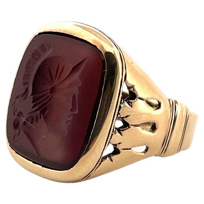 Beautifully Carved Sardonyx 10K Yellow Gold Ring For Sale