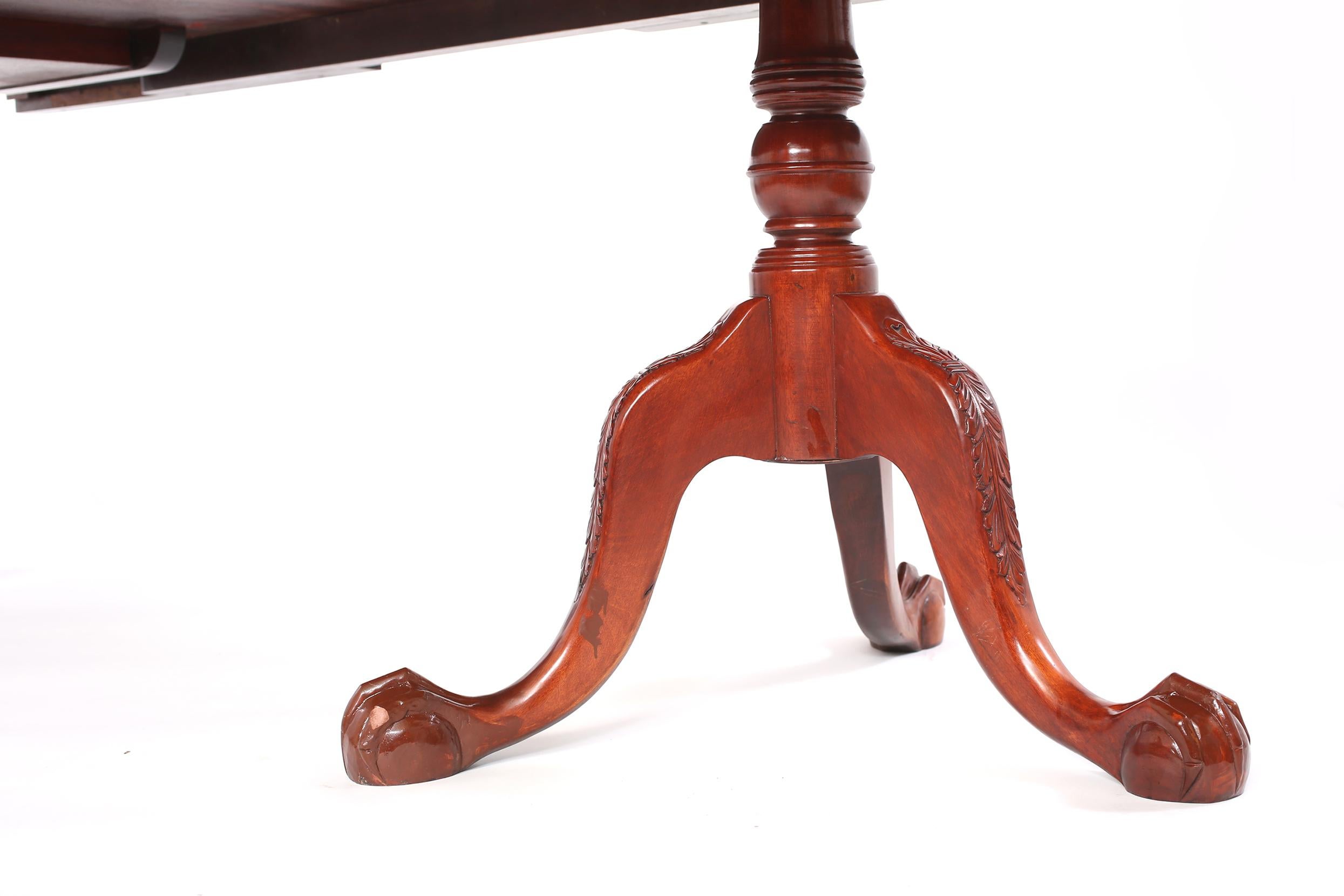 19th Century Beautifully Crafted American Centennial Dining Table