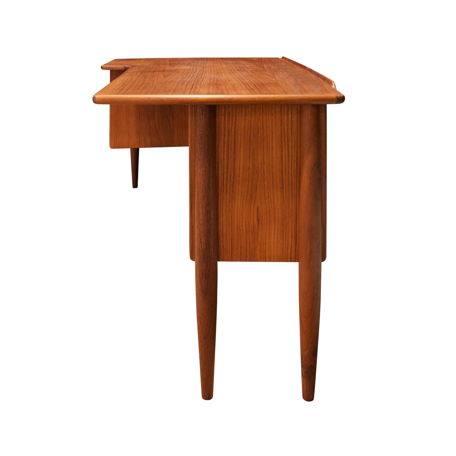 Scandinavian Modern Beautifully Crafted Swedish Desk in Teak, 1960s For Sale