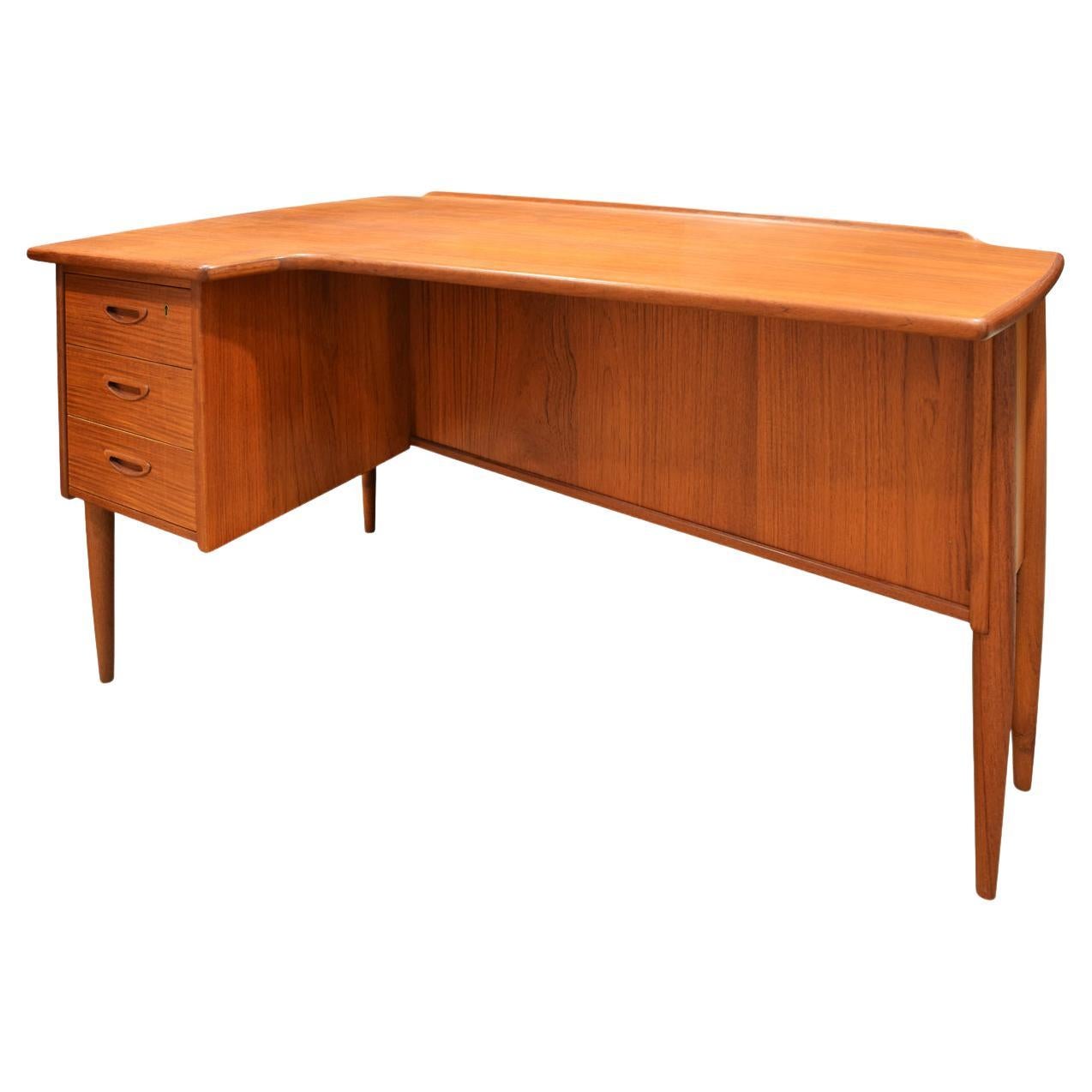 Beautifully Crafted Swedish Desk in Teak, 1960s For Sale