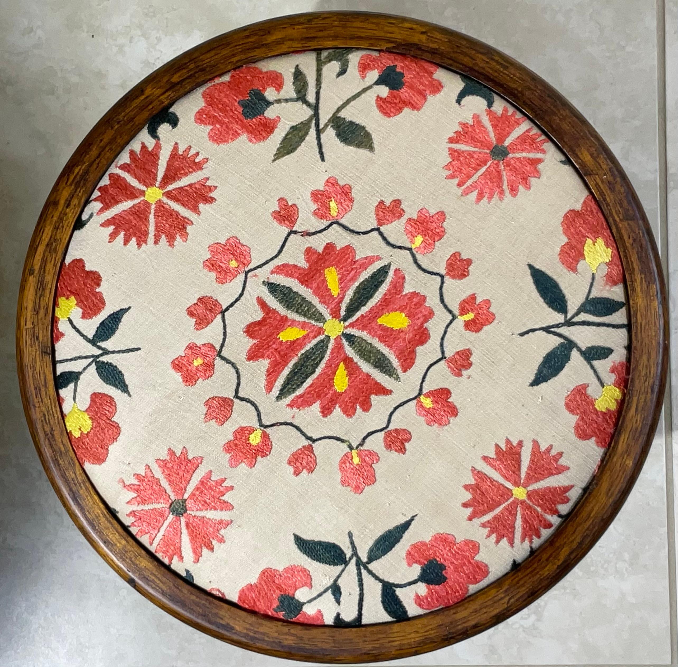 Beautifully Crafted Vintage Victorian-Style Footstool with Suzani Embroidery For Sale 4
