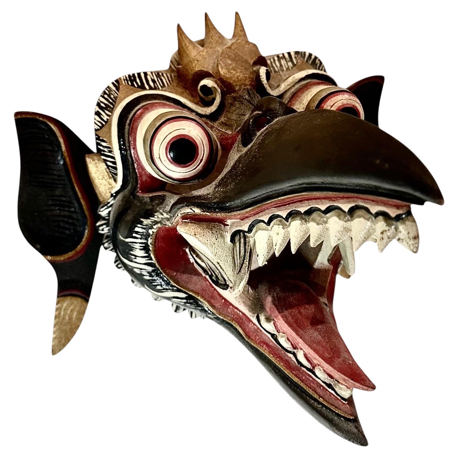 Beautifully Decorated Balinese Garuda Wall Decor Mask en vente