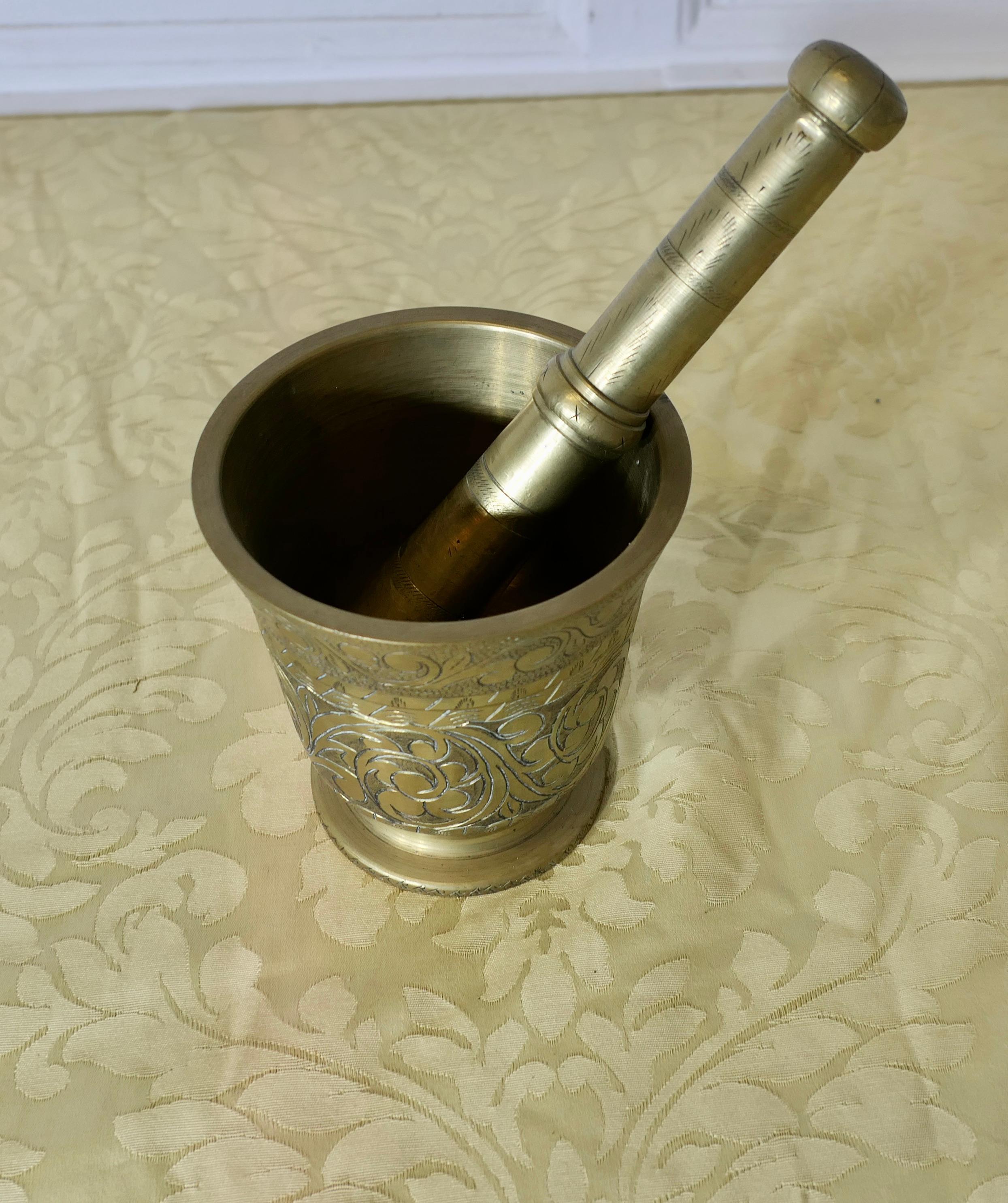 Beautifully Decorated Brass Pestle and Mortar For Sale 3