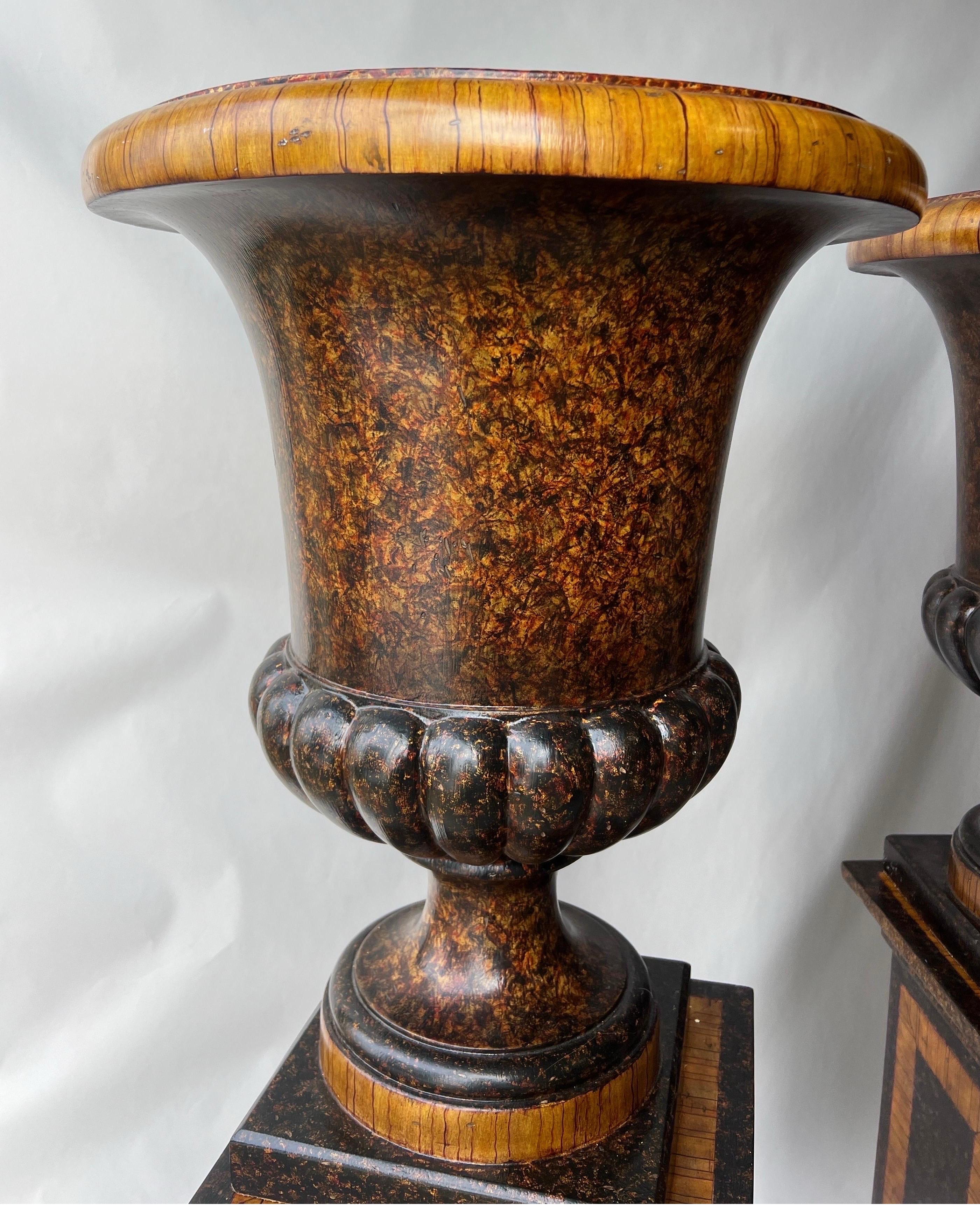 Beautifully decorated pair of faux tortoiseshell interior urns   In Good Condition For Sale In Charleston, SC
