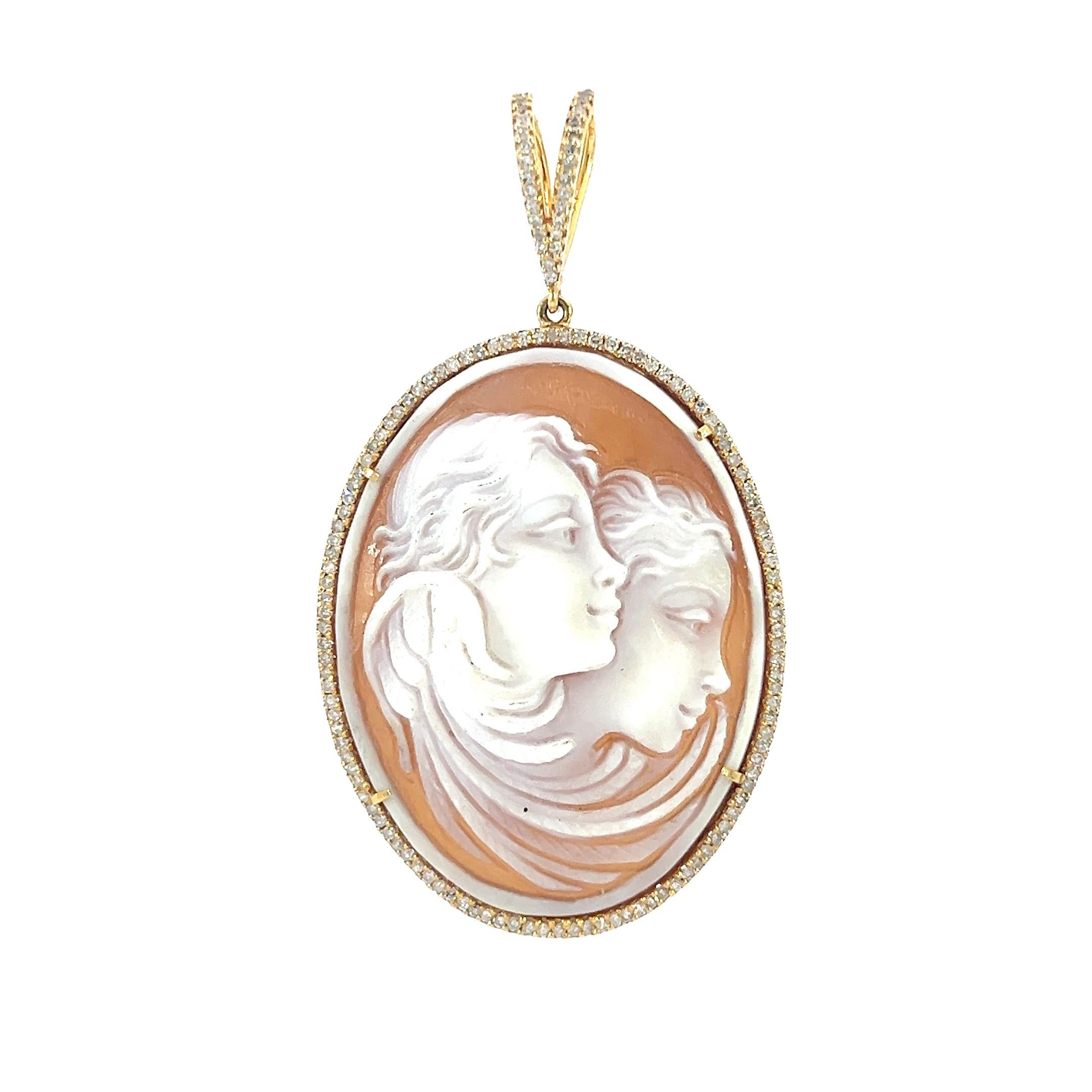 Schön gestalteter natürlicher Kamee-Anhänger mit Diamanten für Damen oder Herren im Angebot