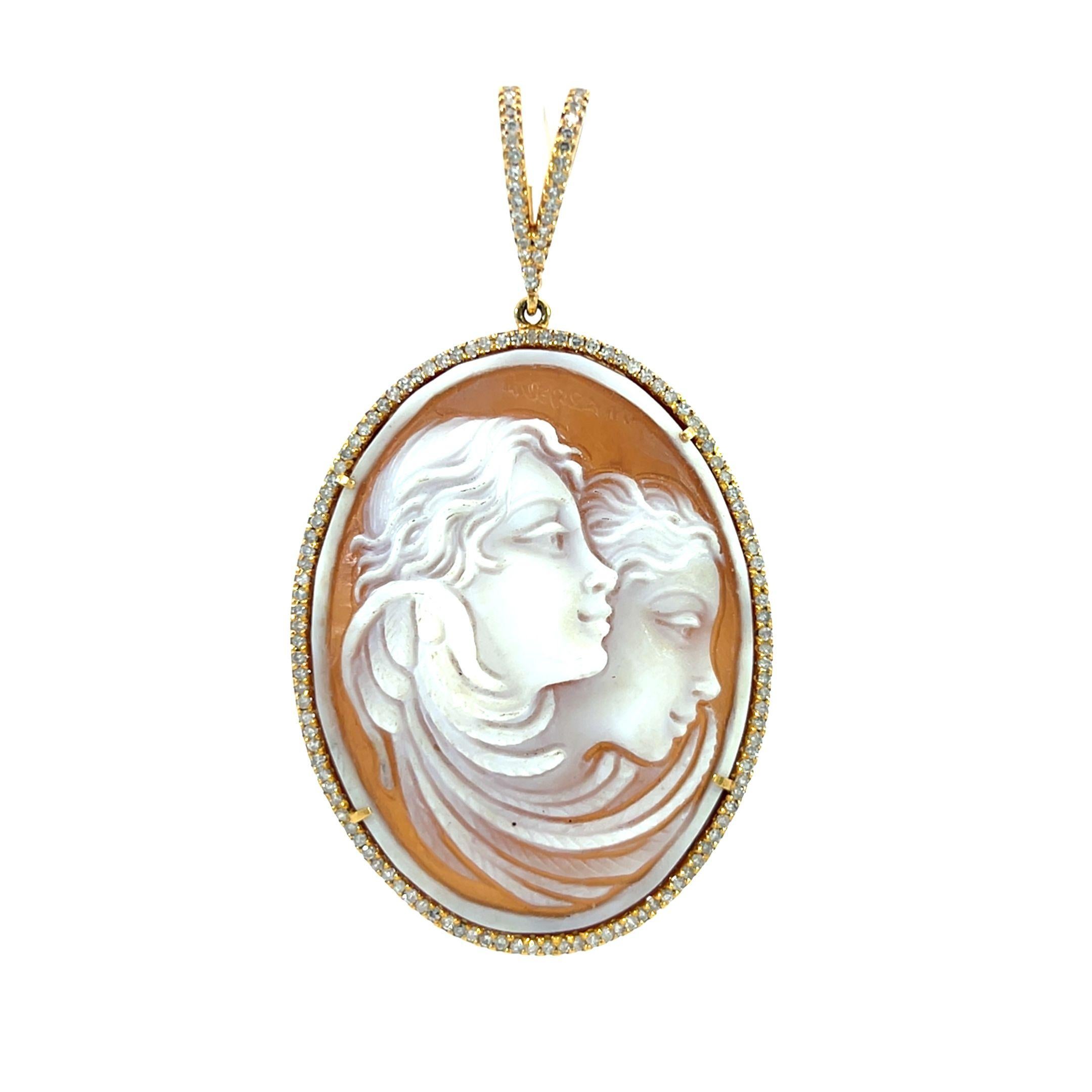 Pendentif camée naturel magnifiquement conçu avec diamants