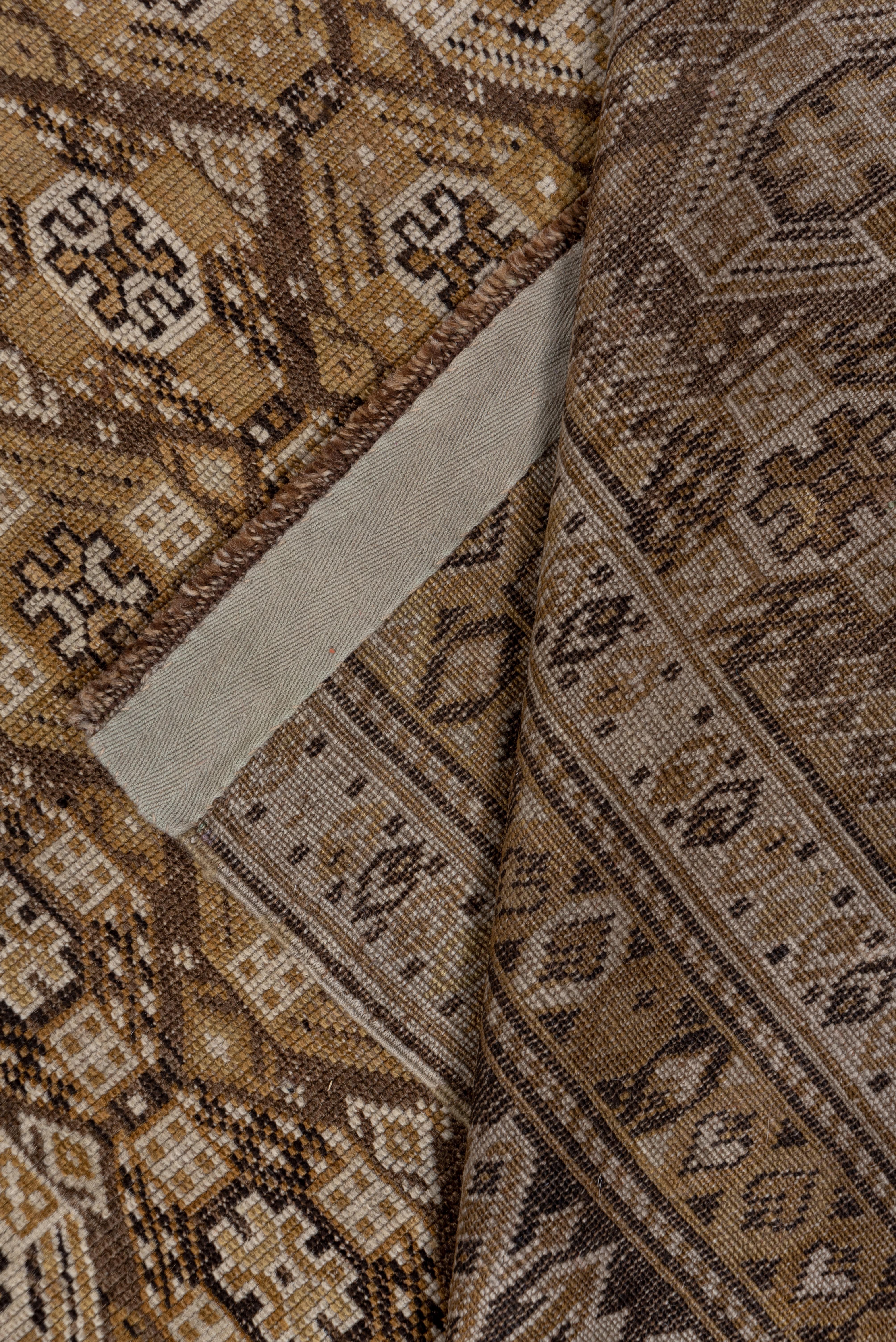 Schön detaillierter antiker kaukasischer Shirvan Chi Chi-Teppich, ca. 1920er Jahre (Handgewebt) im Angebot