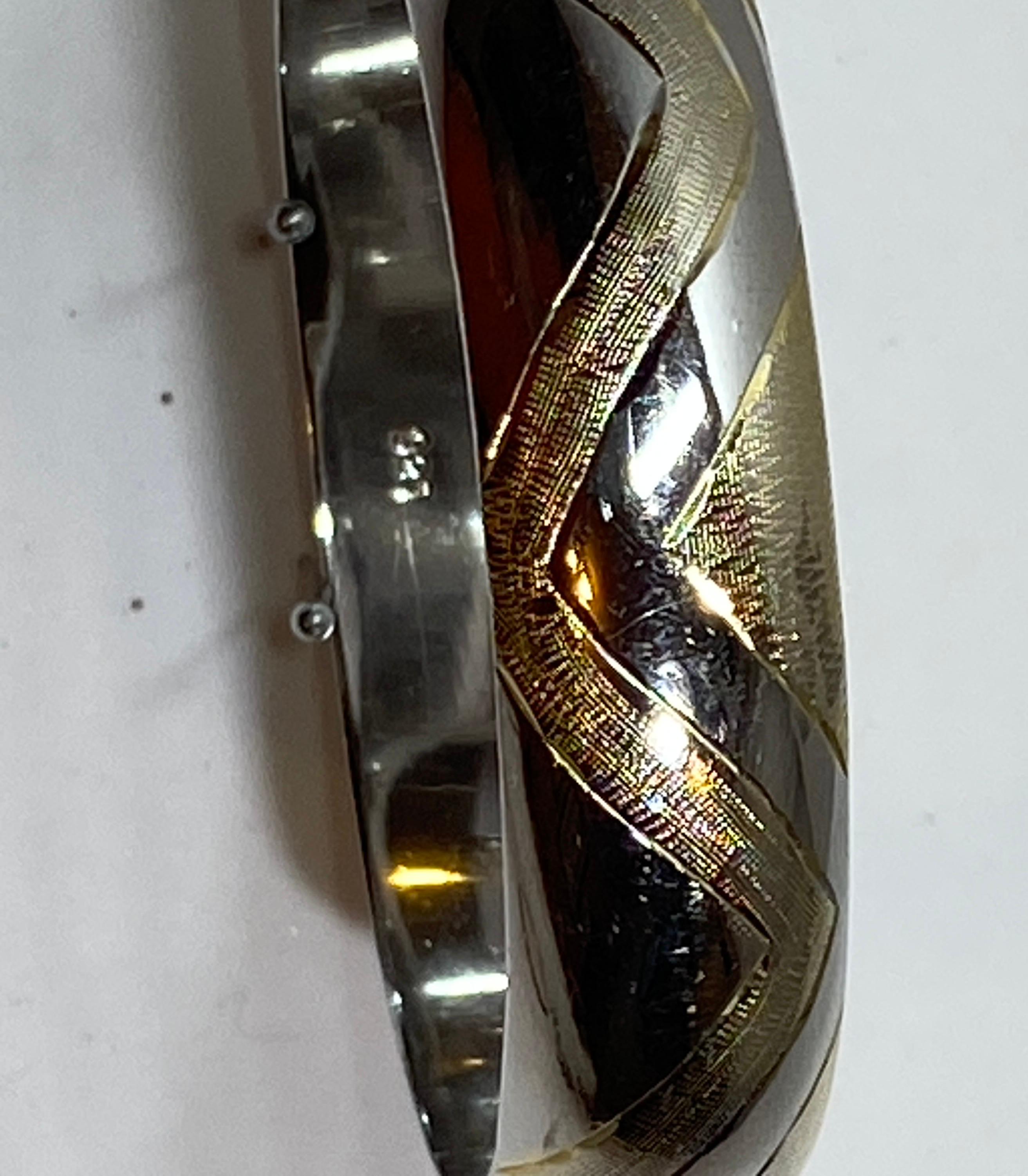 Bracciale in filigrana di sterlina splendidamente dettagliato e arricchito con oro giallo 14 carati inciso In condizioni buone in vendita a New York, NY
