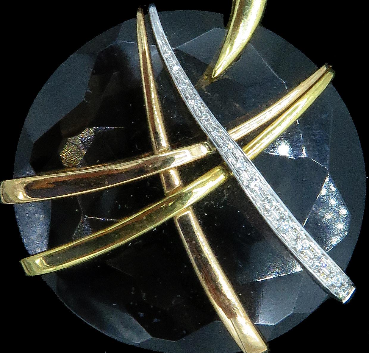 Moderner 18 Karat Gold-Diamant-Anhänger mit facettiertem Rauchtopas im Phantasieschliff (Rundschliff) im Angebot