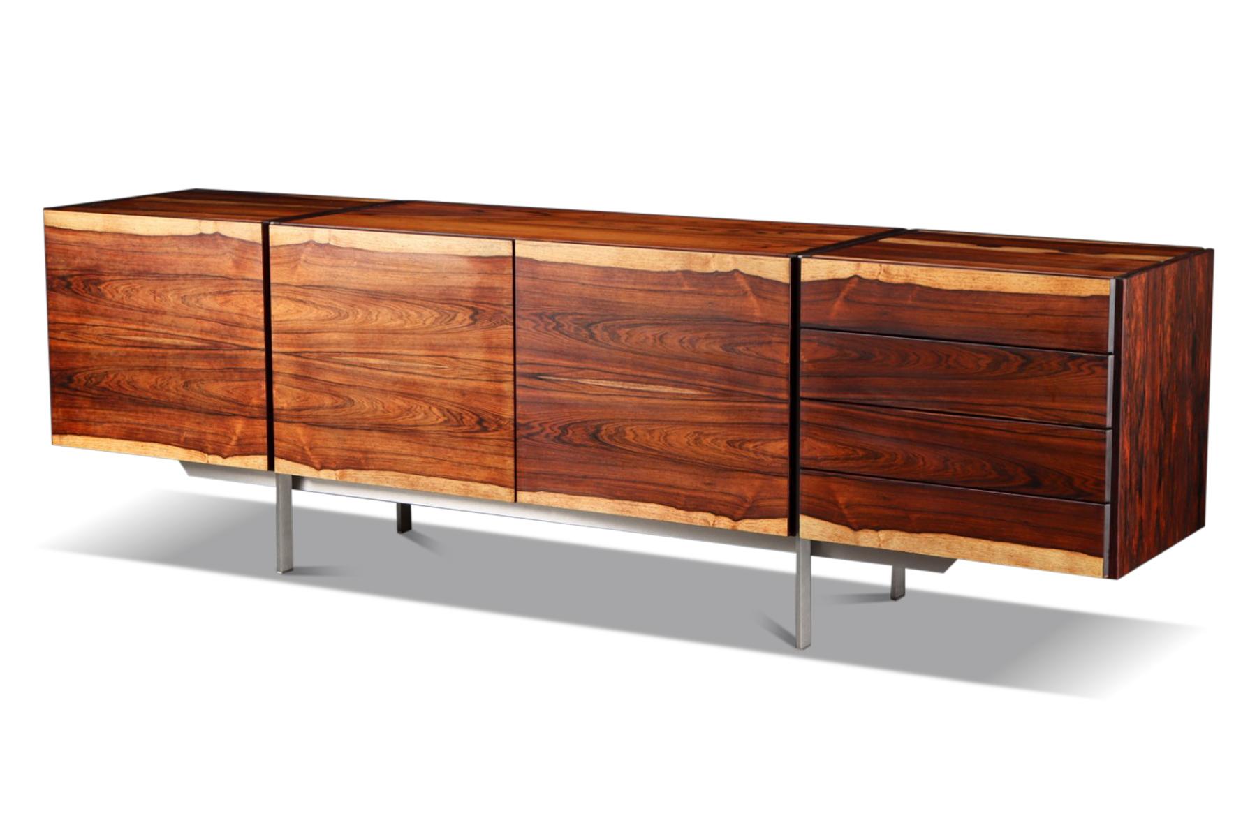 Mid-Century Modern Beautifully Figured Rosewood Credenza by Heino Schultz For Sale