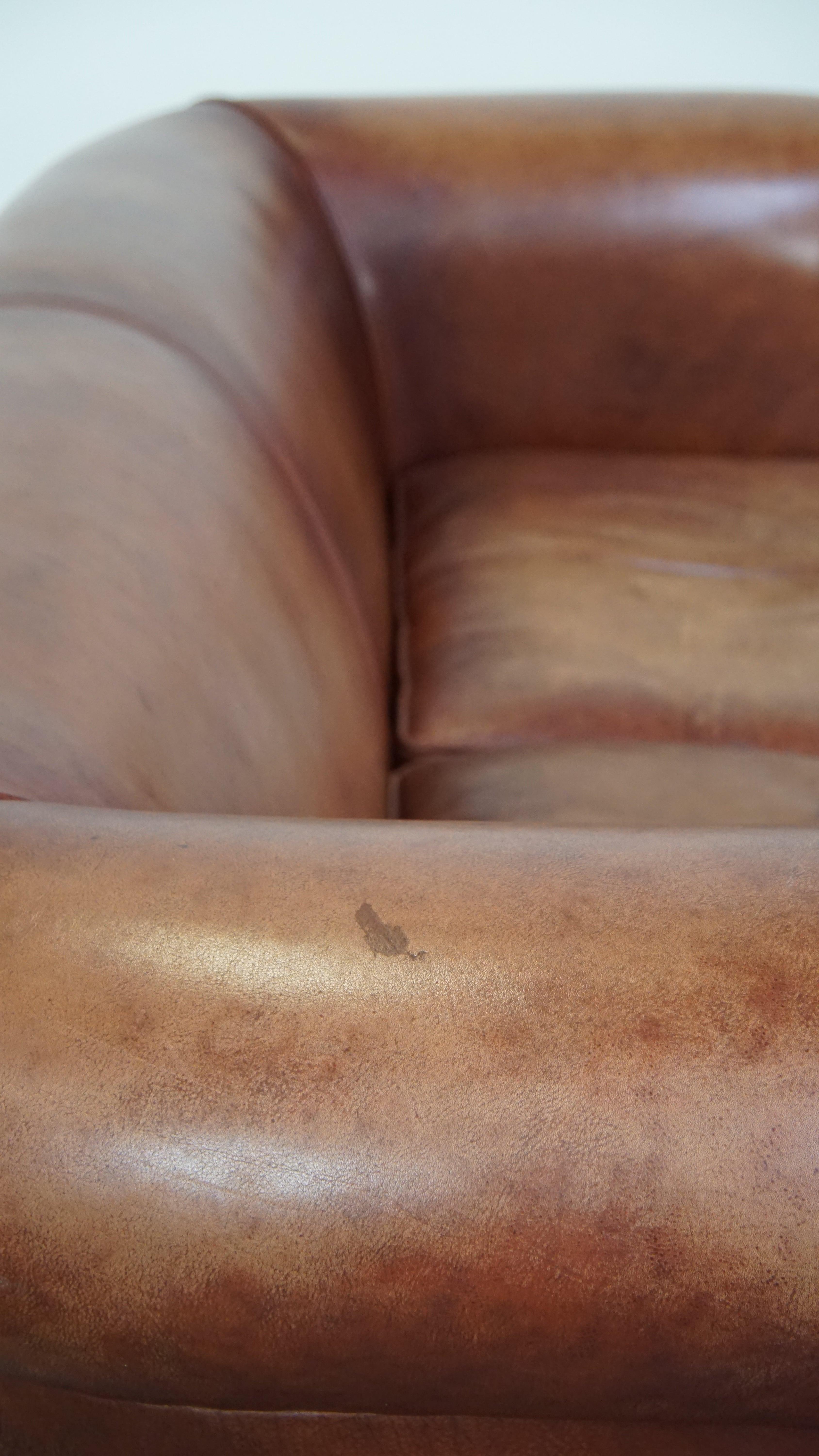 Beautifully finished spacious 3-seater sofa, cognac-colored cowhide leather 4
