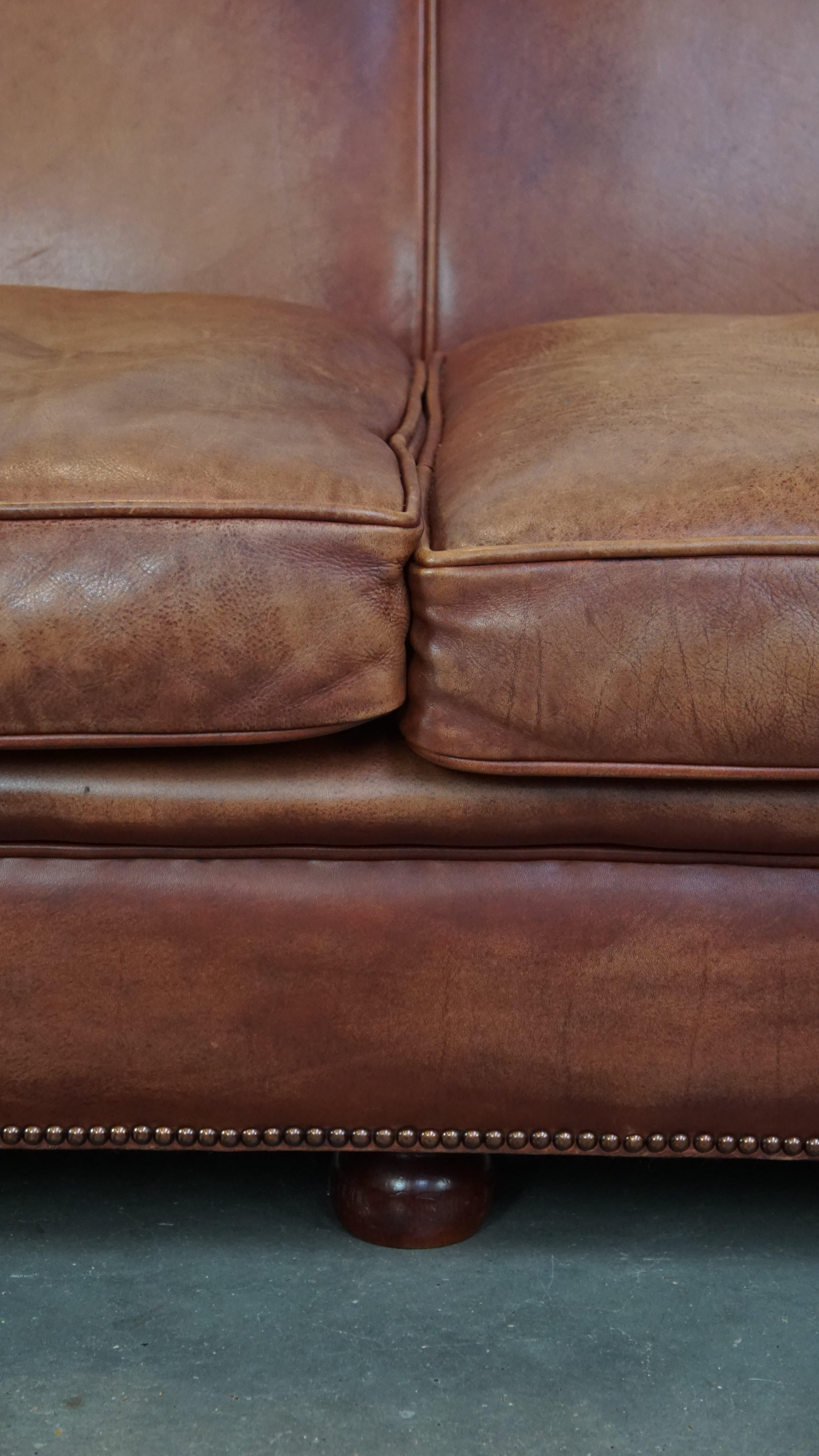 Beautifully finished spacious 3-seater sofa, cognac-colored cowhide leather 5