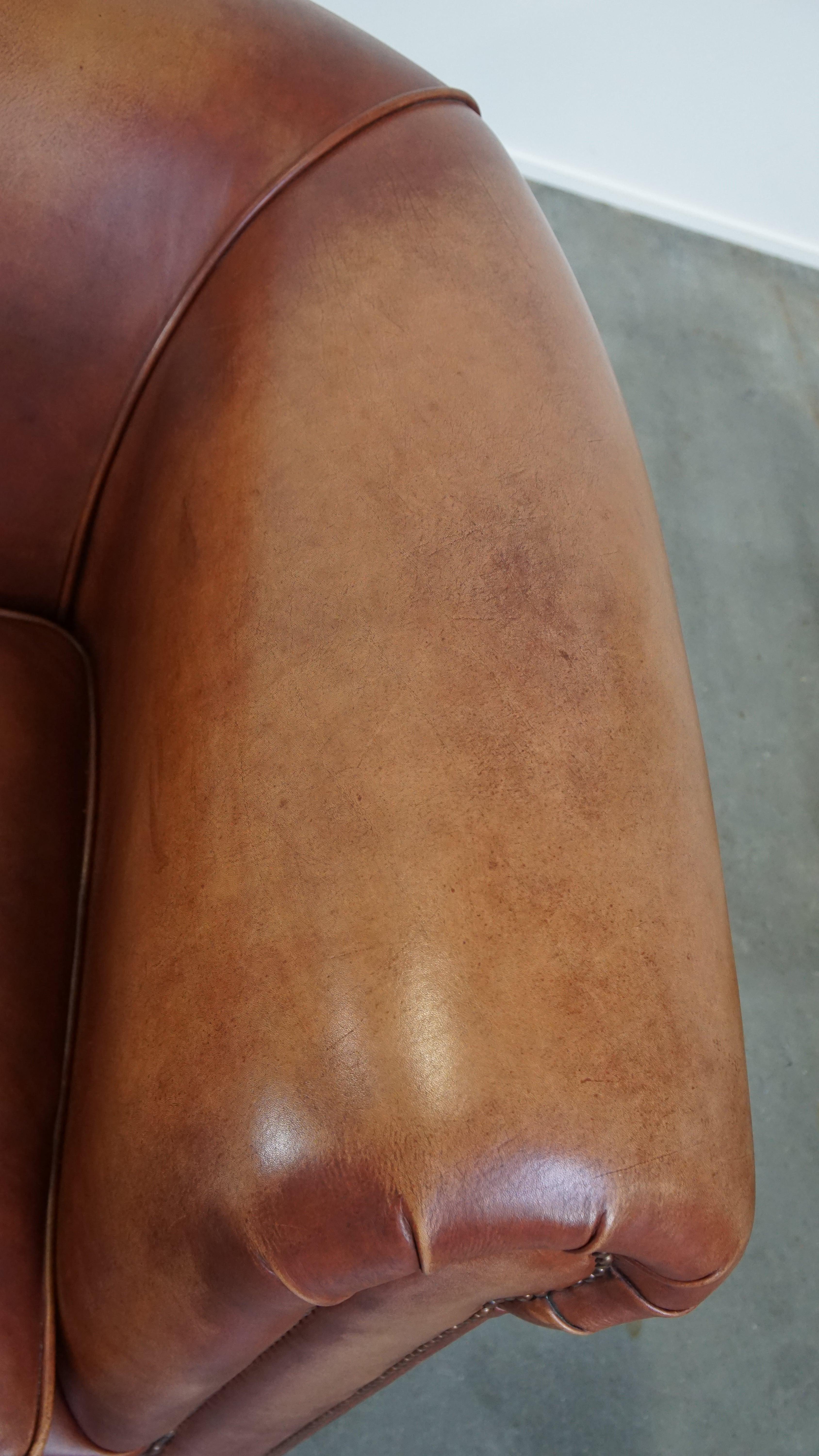 Beautifully finished spacious 3-seater sofa, cognac-colored cowhide leather 2