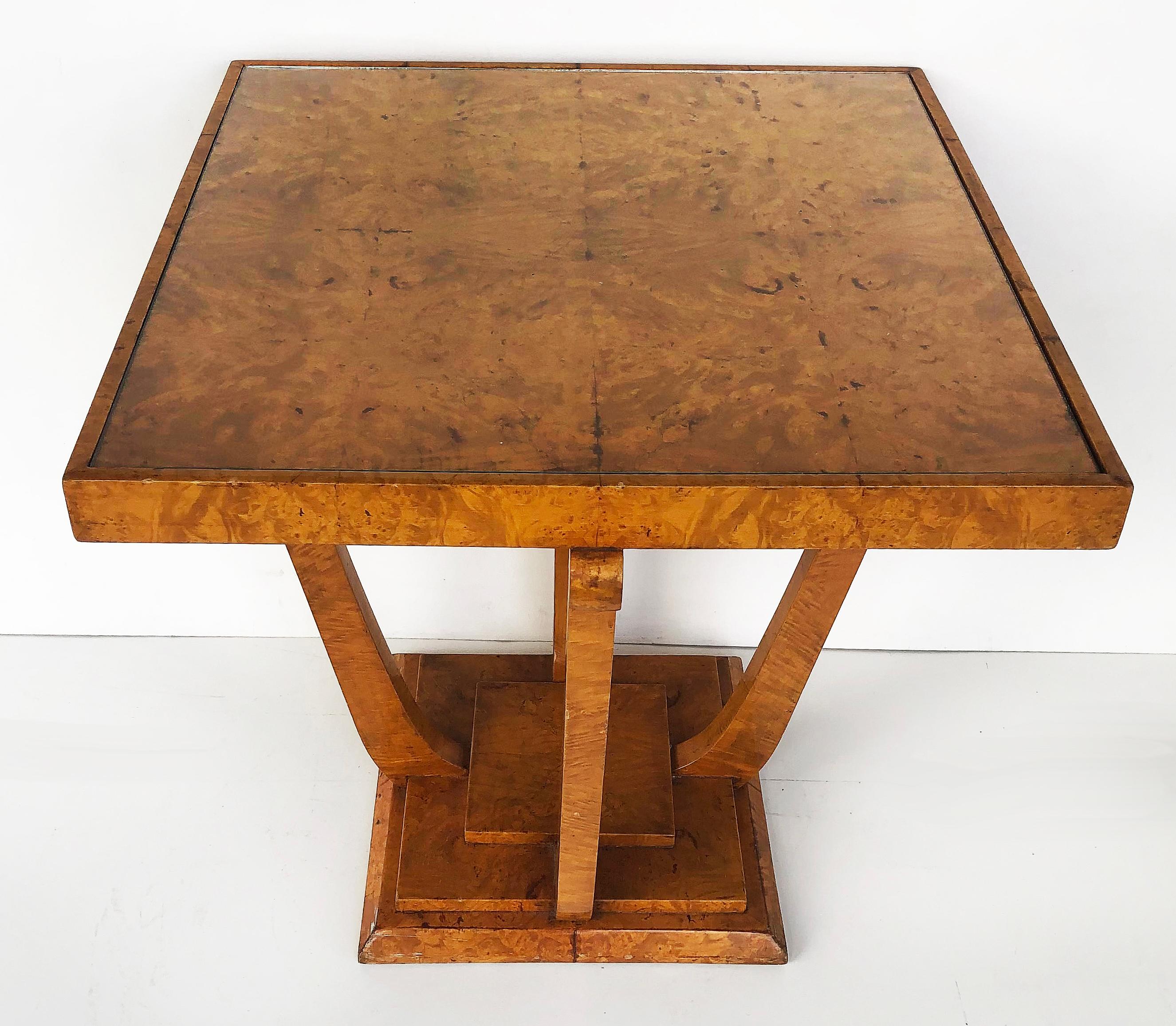 1920s Grained Fine Austrian Biedermeier Burlwood Table and 2 Chairs For Sale 2