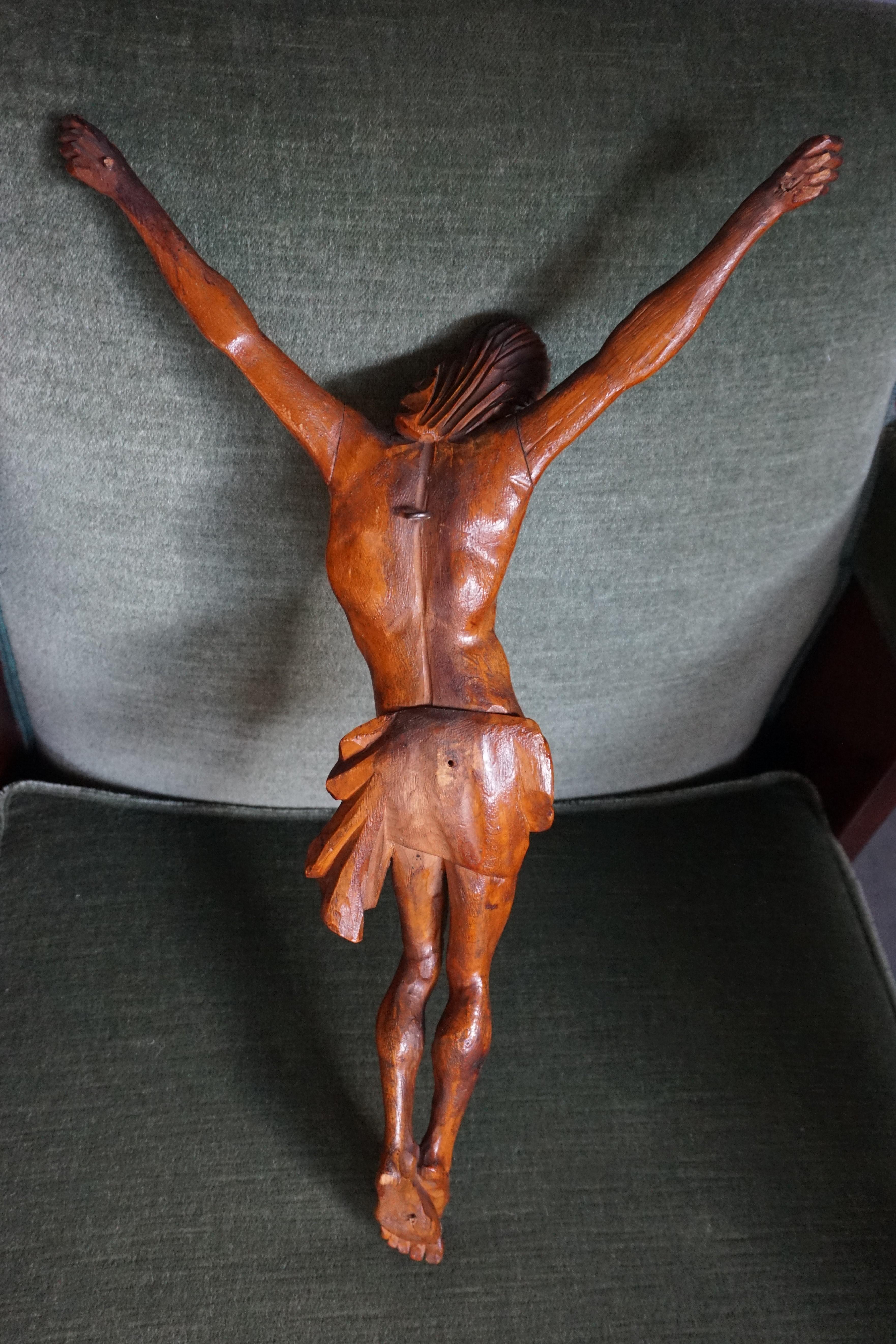 Beautifully Hand Carved Antique Wooden Corpus of Jesus Christ for Wall Mounting For Sale 3