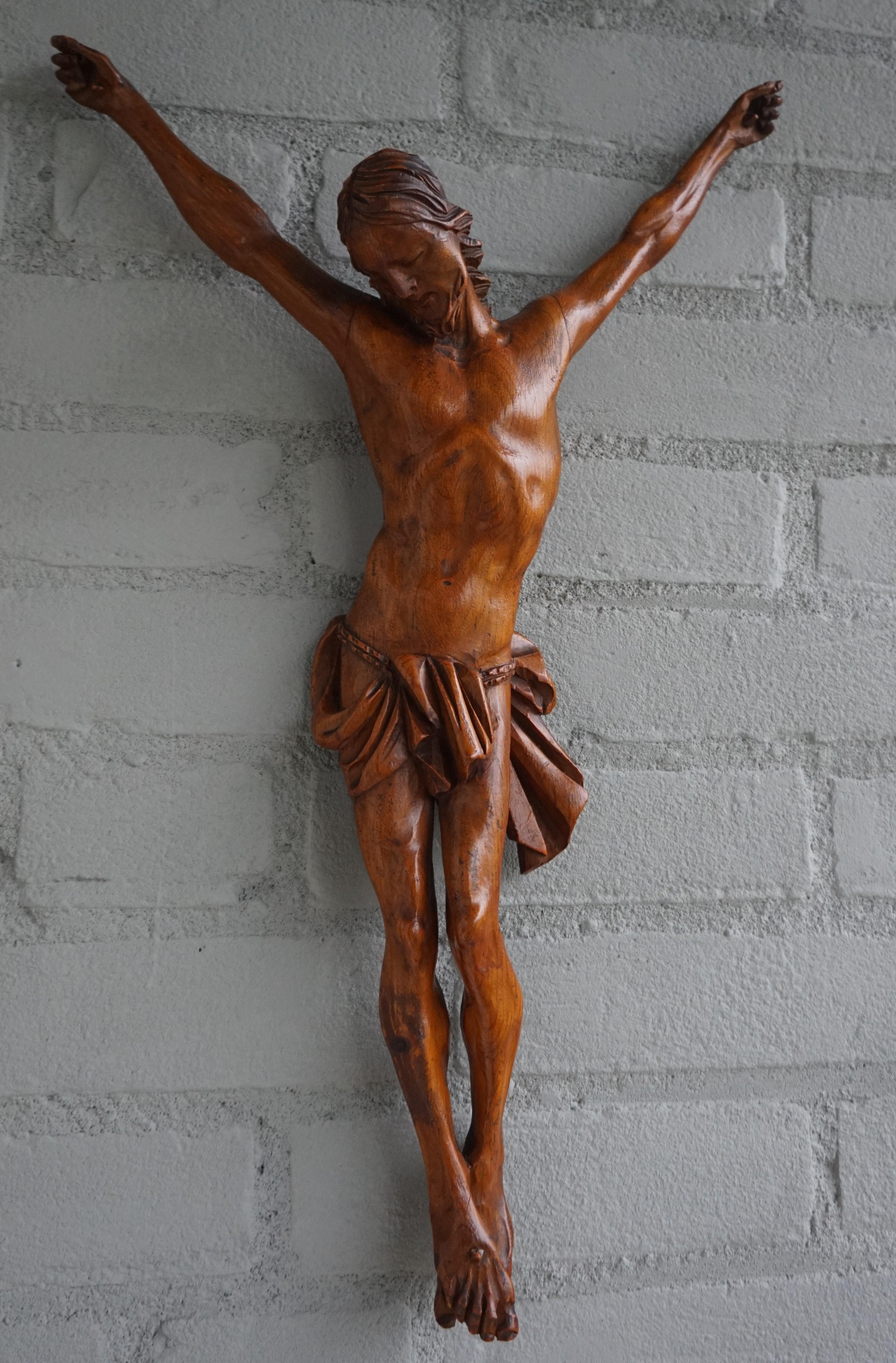 Beautifully Hand Carved Antique Wooden Corpus of Jesus Christ for Wall Mounting For Sale 6