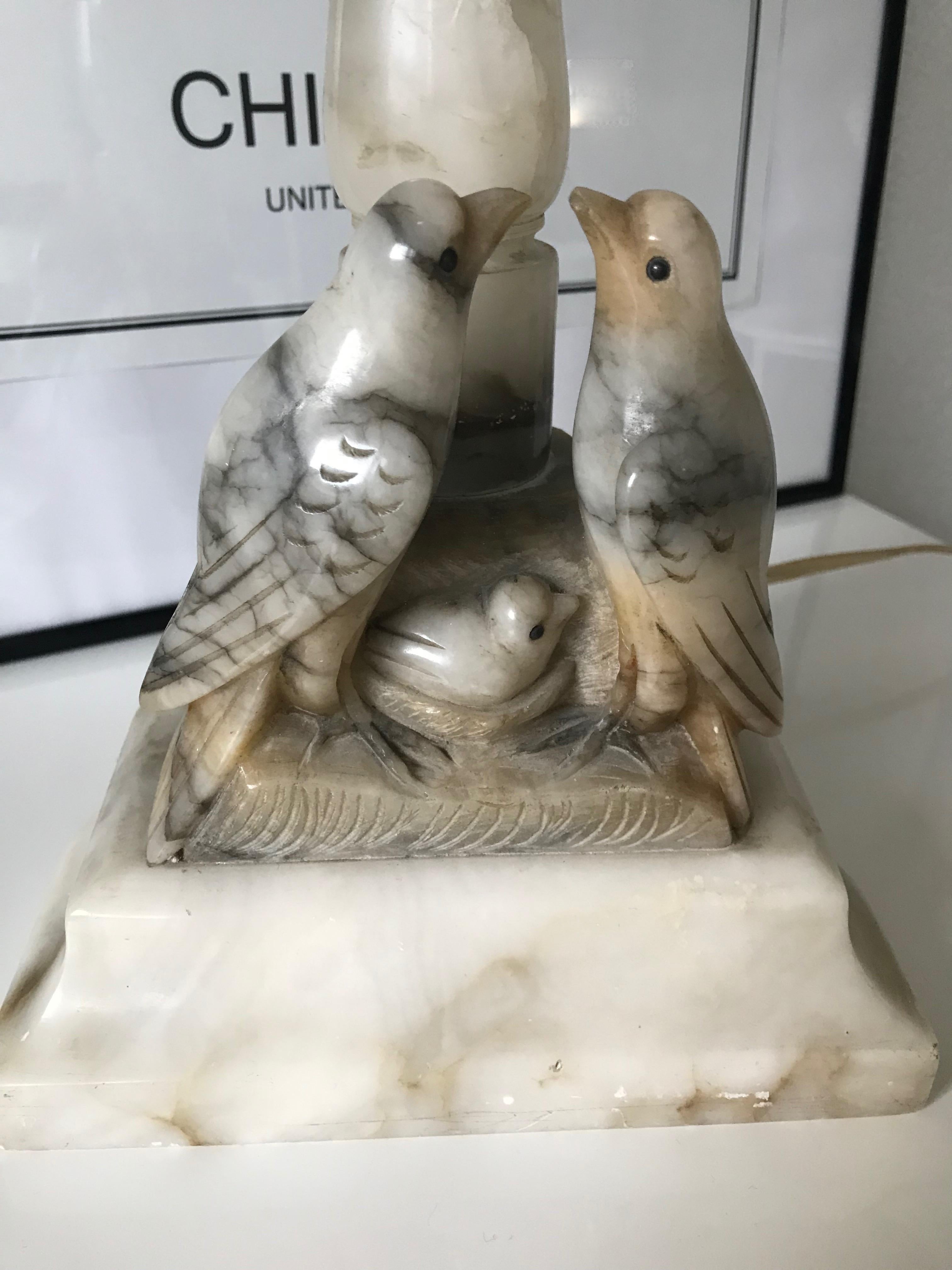 Beautifully Hand Carved Midcentury Nesting Birds Alabaster Table or Desk Lamp For Sale 3