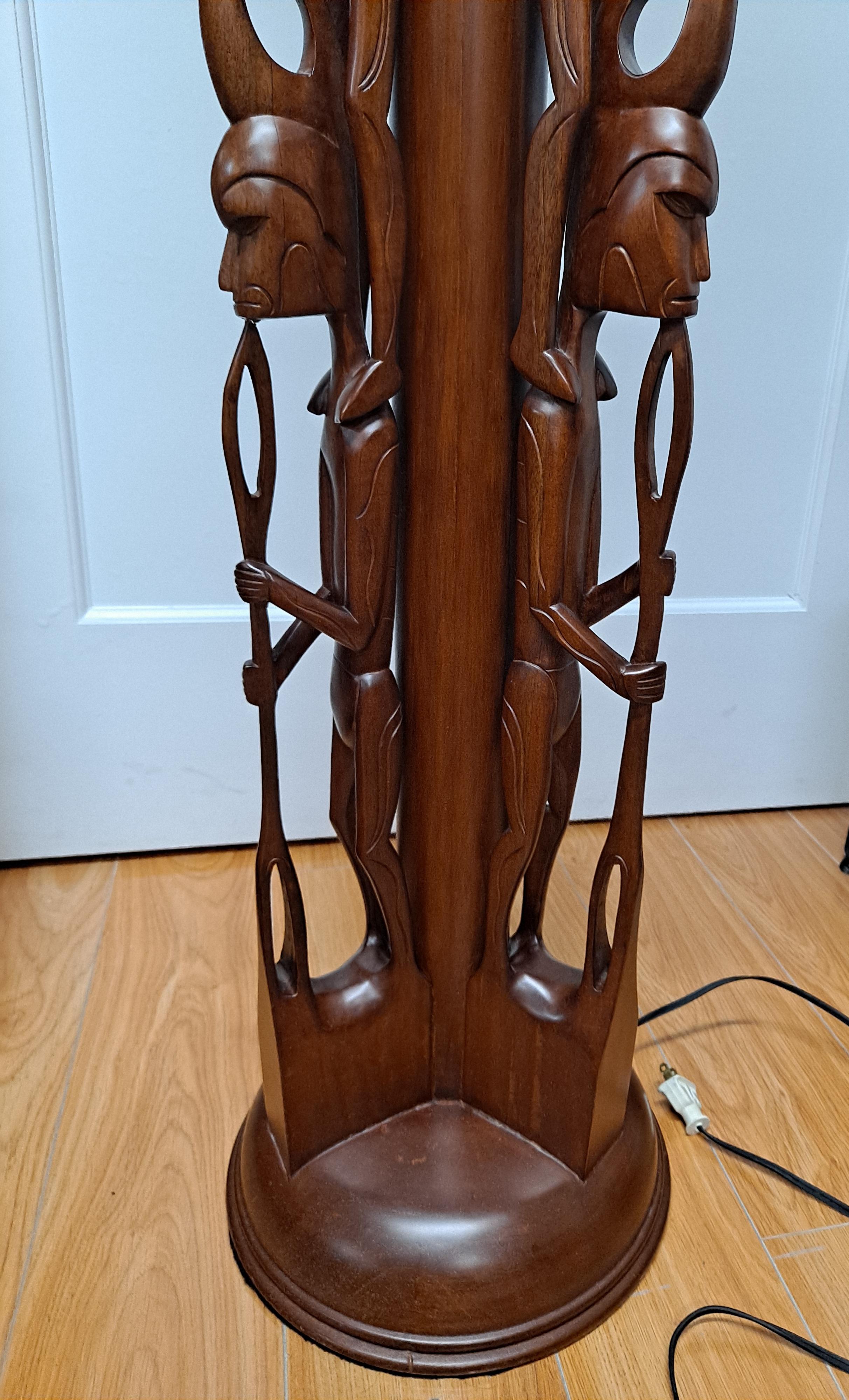 Beautifully hand carved wooden figure floor lamp For Sale 3