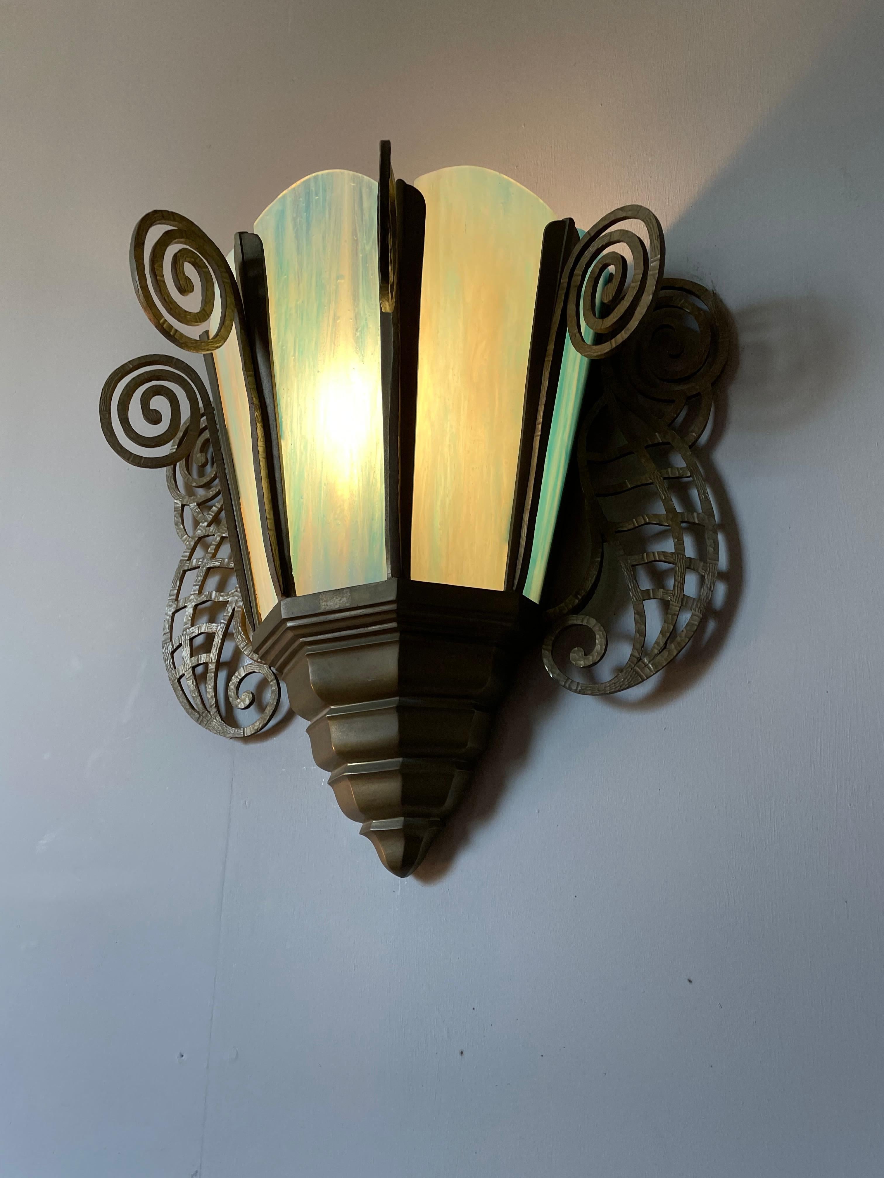 Beautifully Hand-Crafted, Large Art Nouveau Style Bronze & Art Glass Wall Sconce For Sale 2