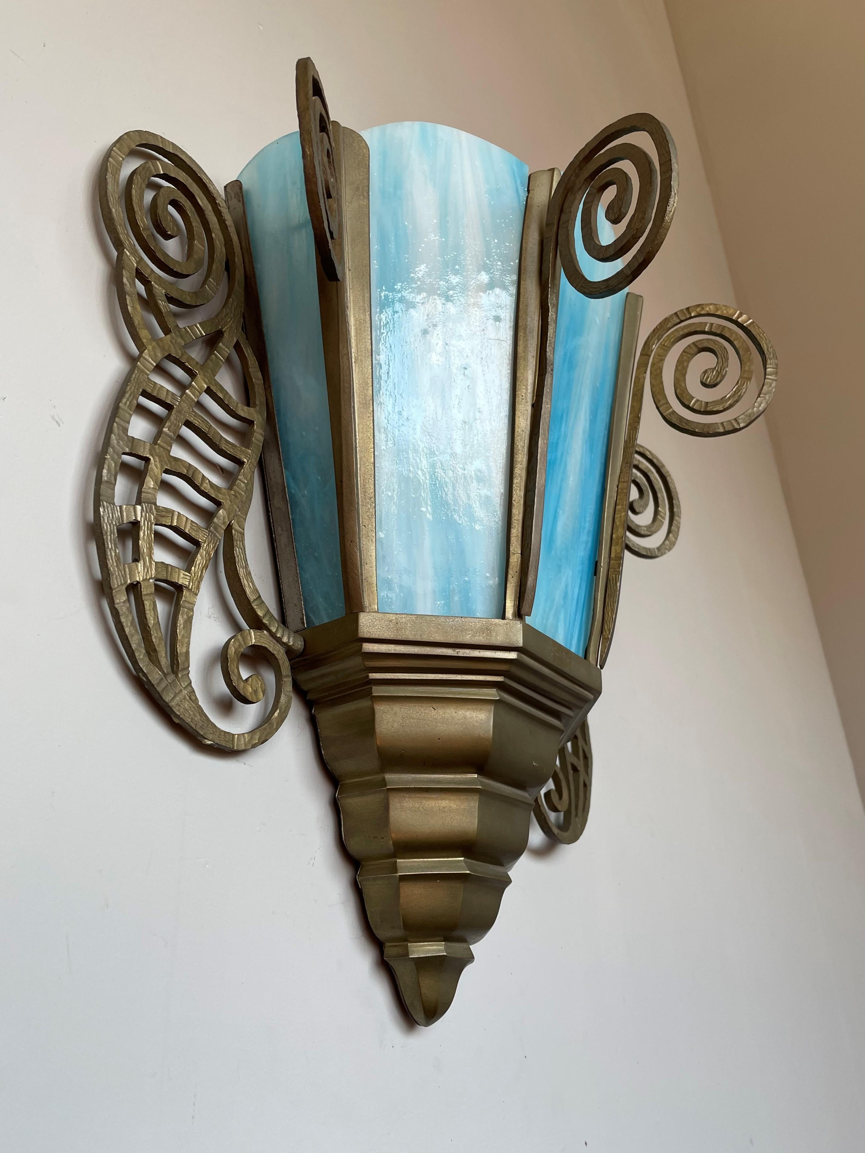 Arts and Crafts Beautifully Hand-Crafted, Large Art Nouveau Style Bronze & Art Glass Wall Sconce For Sale