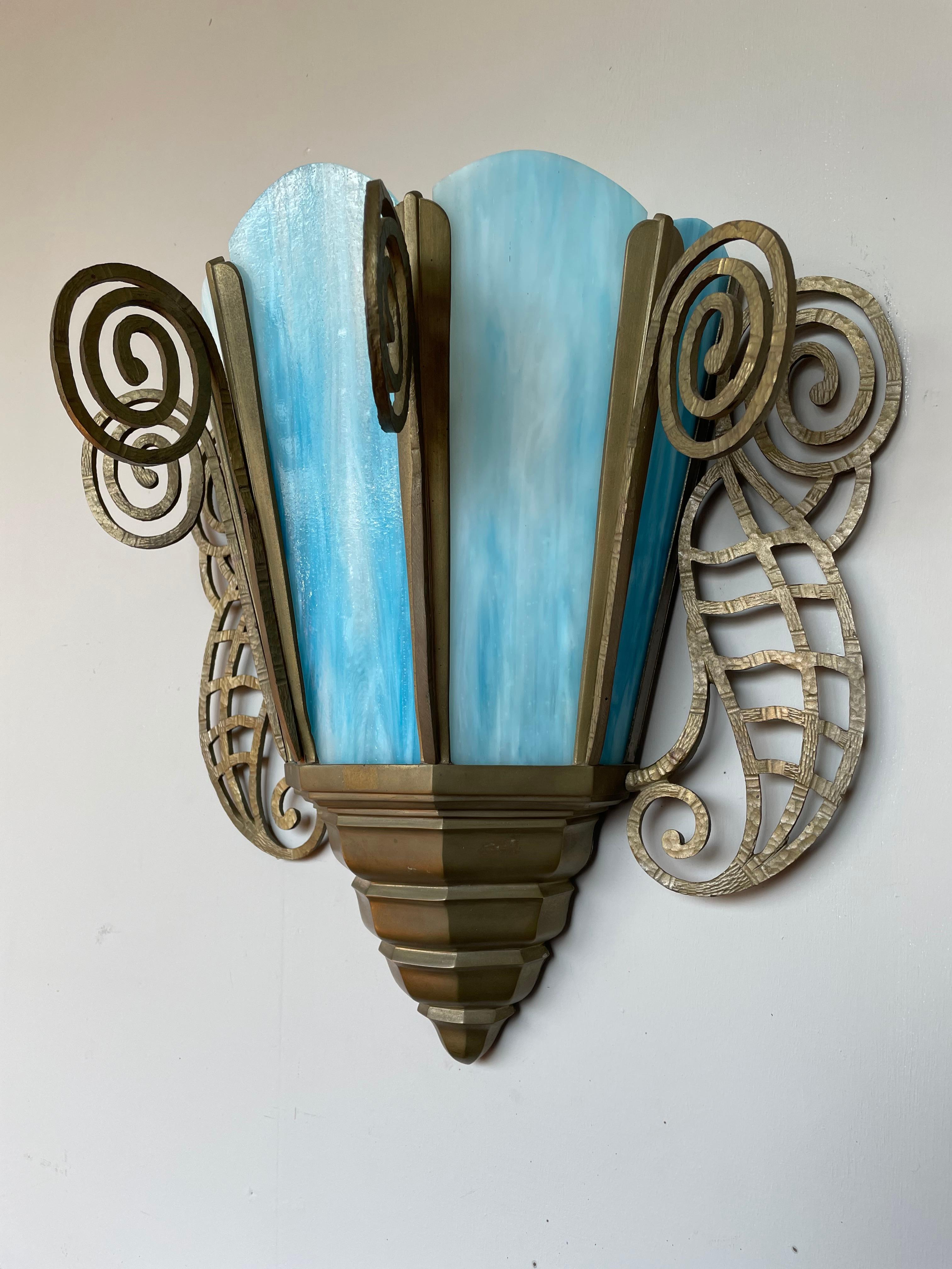 20th Century Beautifully Hand-Crafted, Large Art Nouveau Style Bronze & Art Glass Wall Sconce For Sale