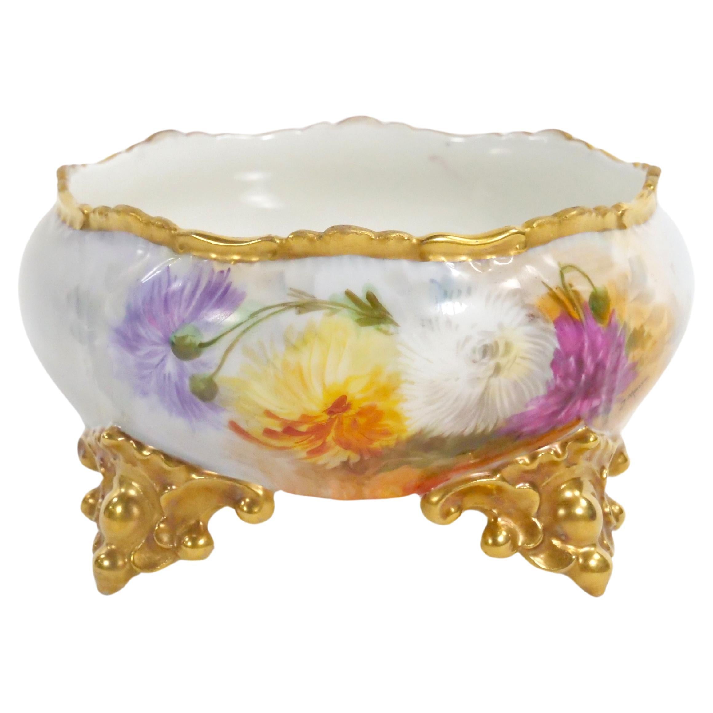 Magnifiquement peint à la main / doré  Bol à pied pour centre de table en porcelaine française