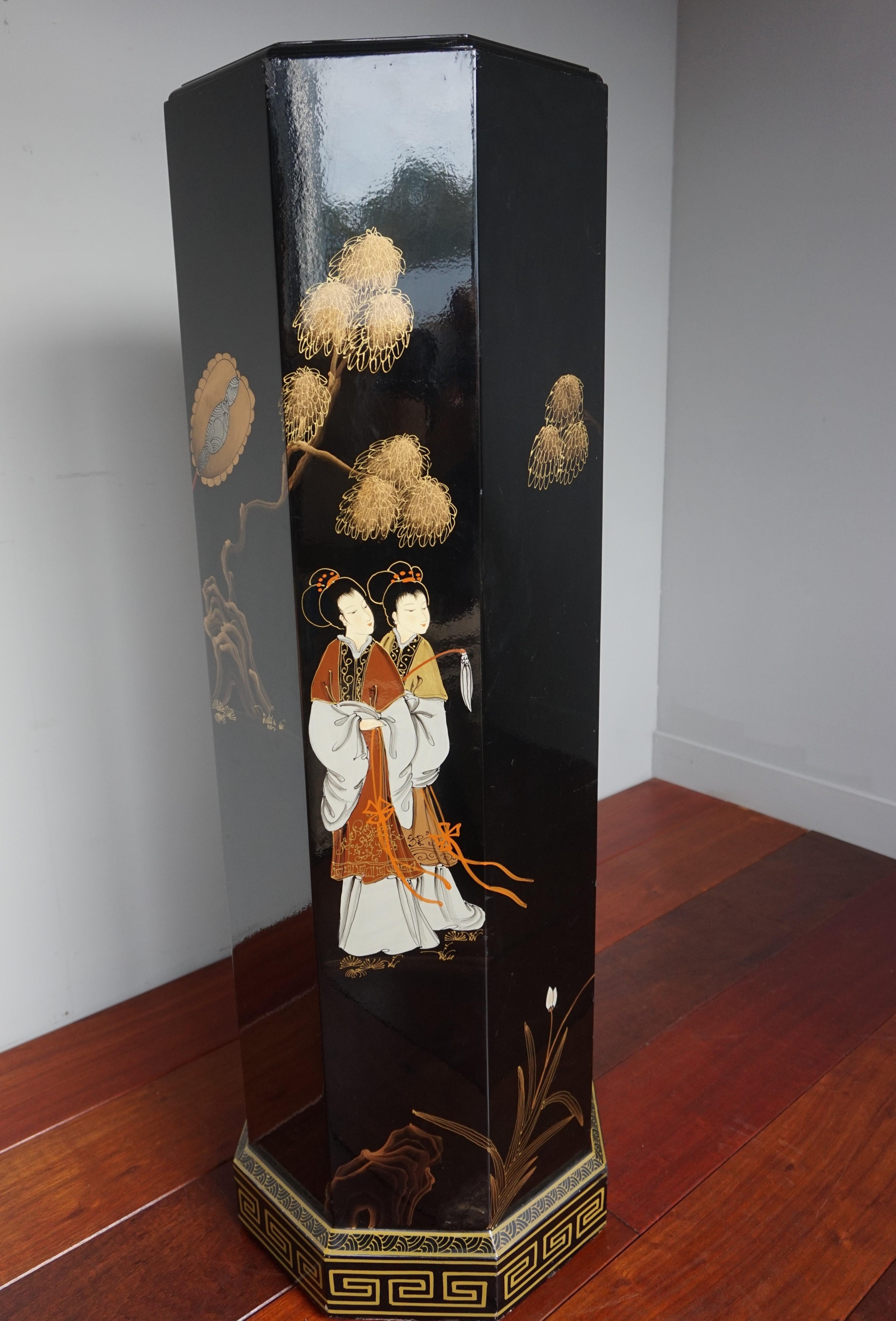 Beautifully Lacquered Column Chest of Drawers with Hand Painted Japanese Geishas 1