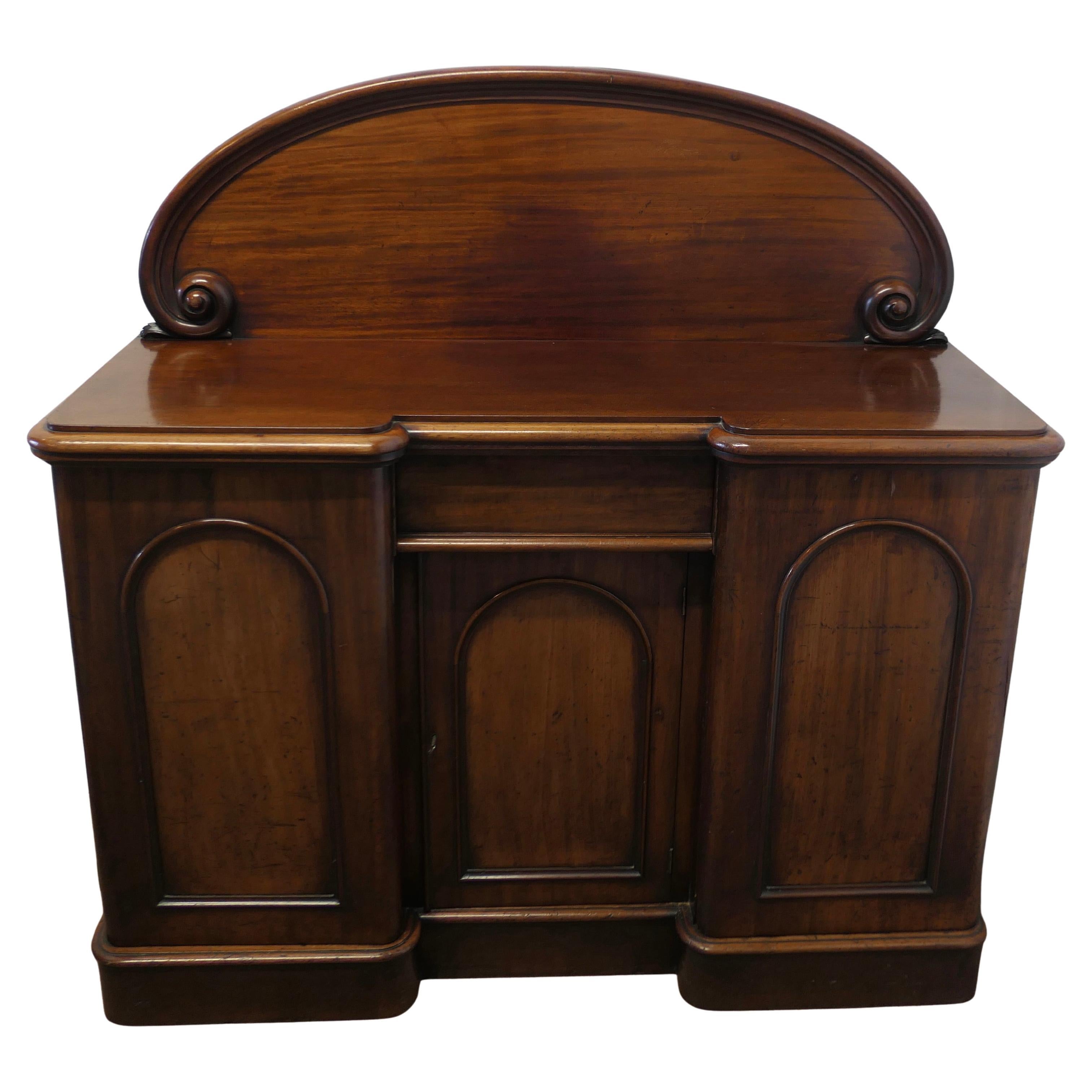 Beautifully Proportioned Victorian Sideboard or Chiffonier