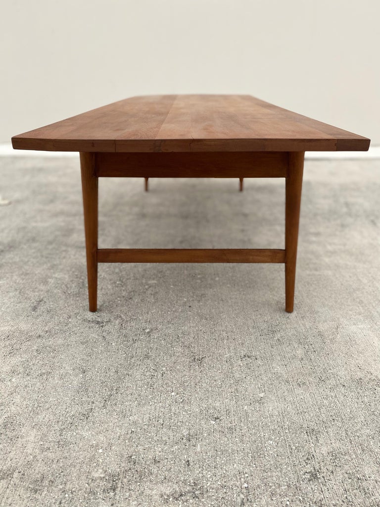 Beautifully Refinished Paul McCobb Planner Group Coffee Table For Sale
