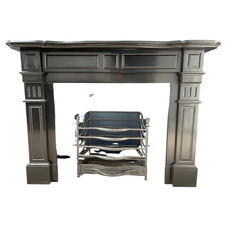 Beautifully Restored Antique Black Circular Fireplace For Sale at 1stDibs