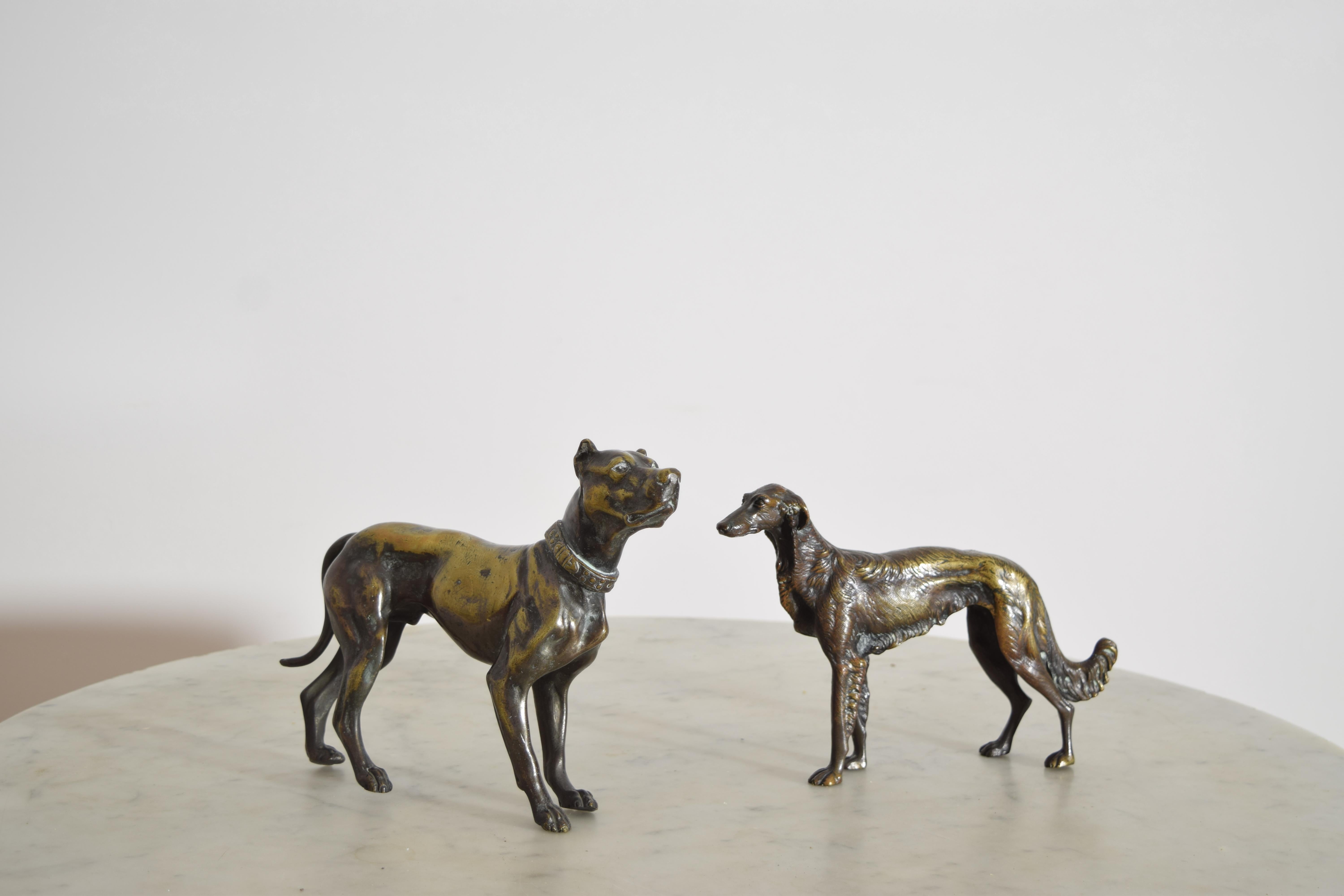 XX secolo Bellissima scultura in bronzo Borzoi Russian Wolfhound in vendita