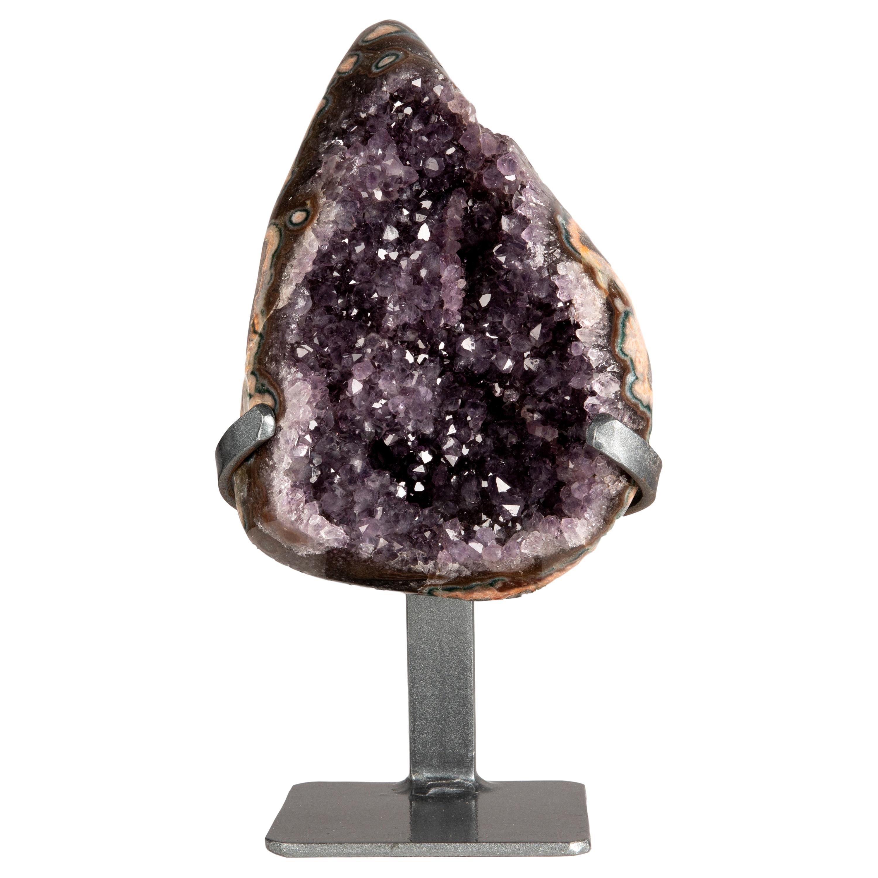 Amethyst-Cluster in wunderschön geformter Form mit Achat, Celadonit und weißem Quarz