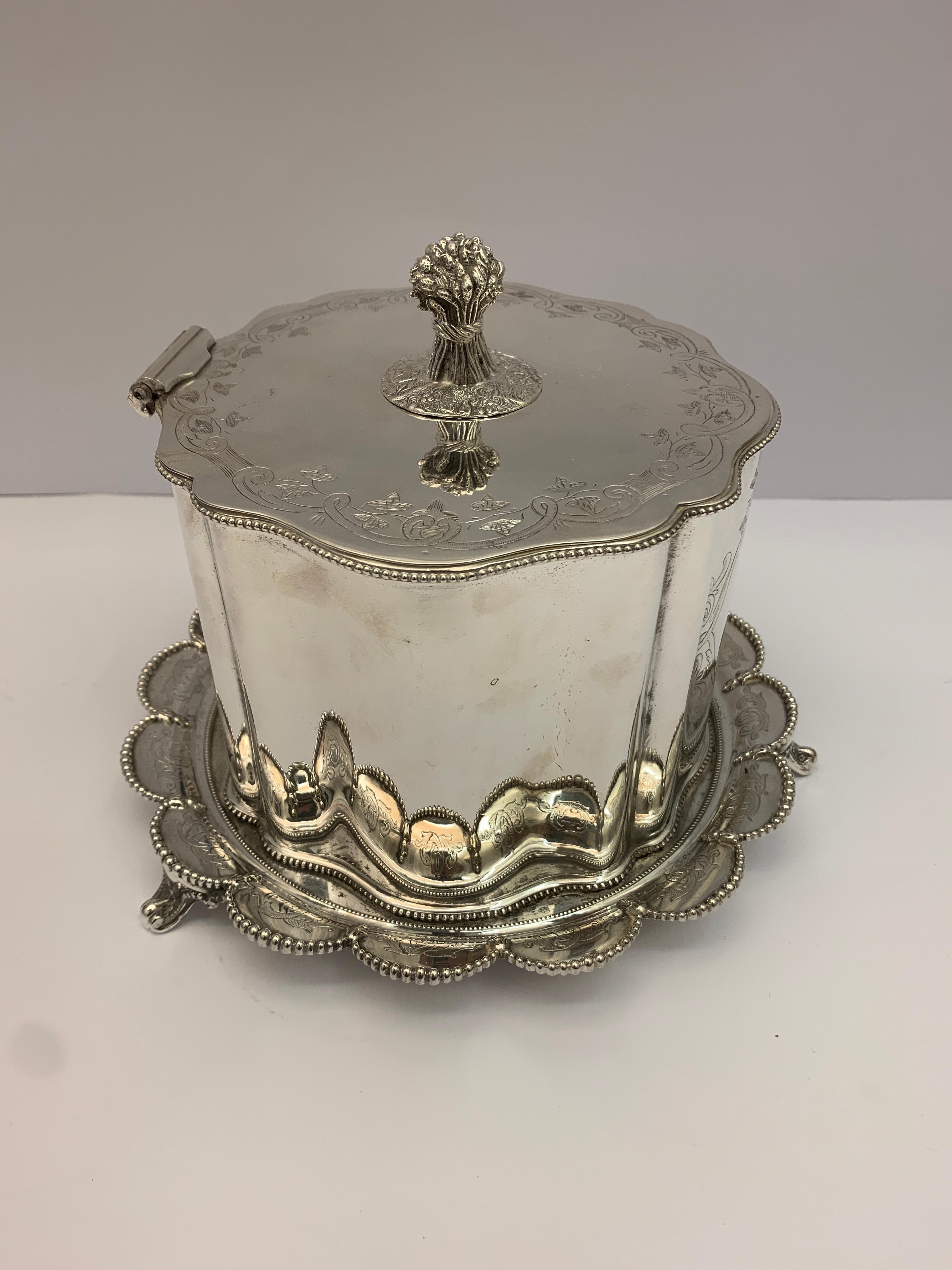 Beautifully Styled Silver Plate Biscuit or Cookie Box, 1900 In Good Condition In London, London