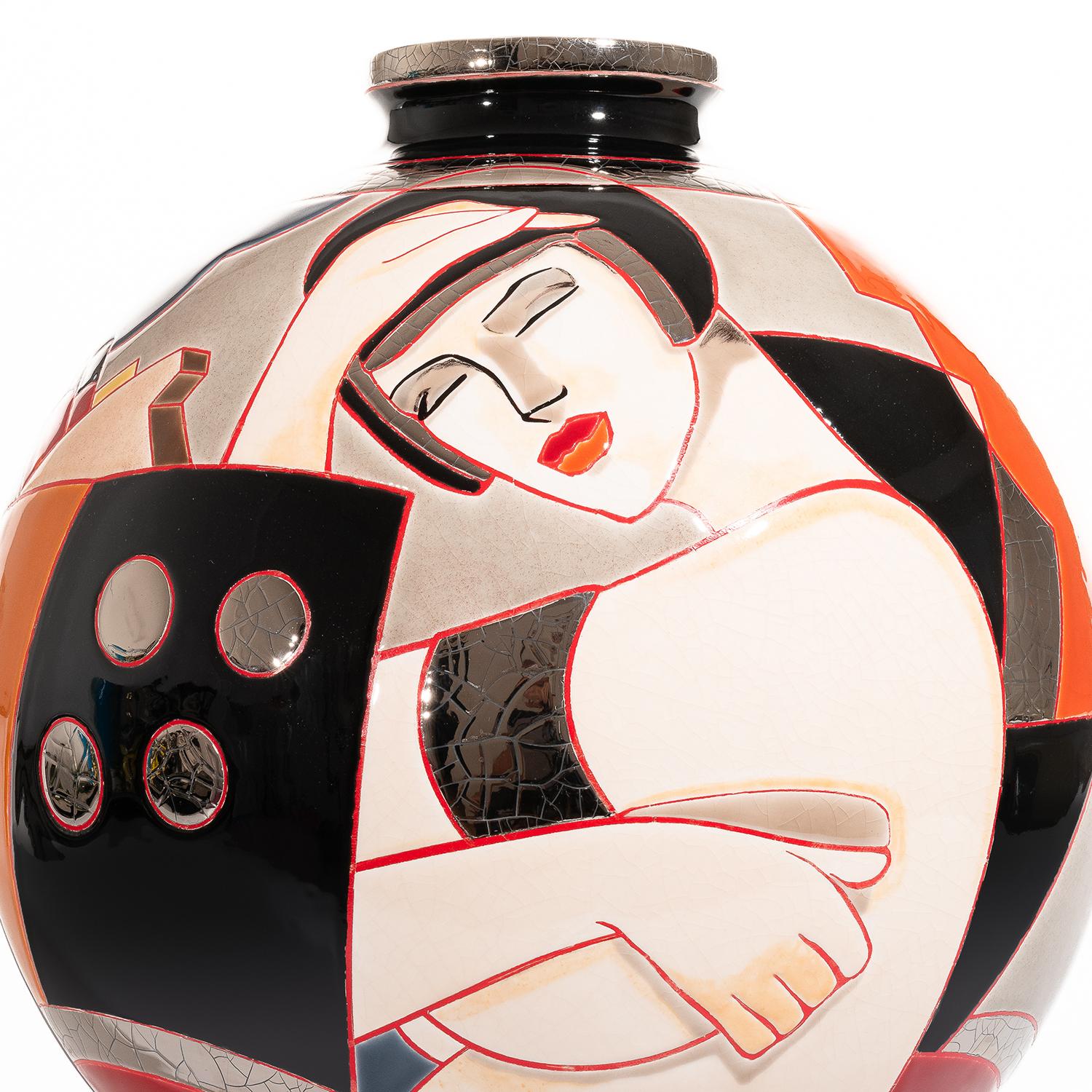Beauty and the Sailor Vase In New Condition For Sale In Paris, FR